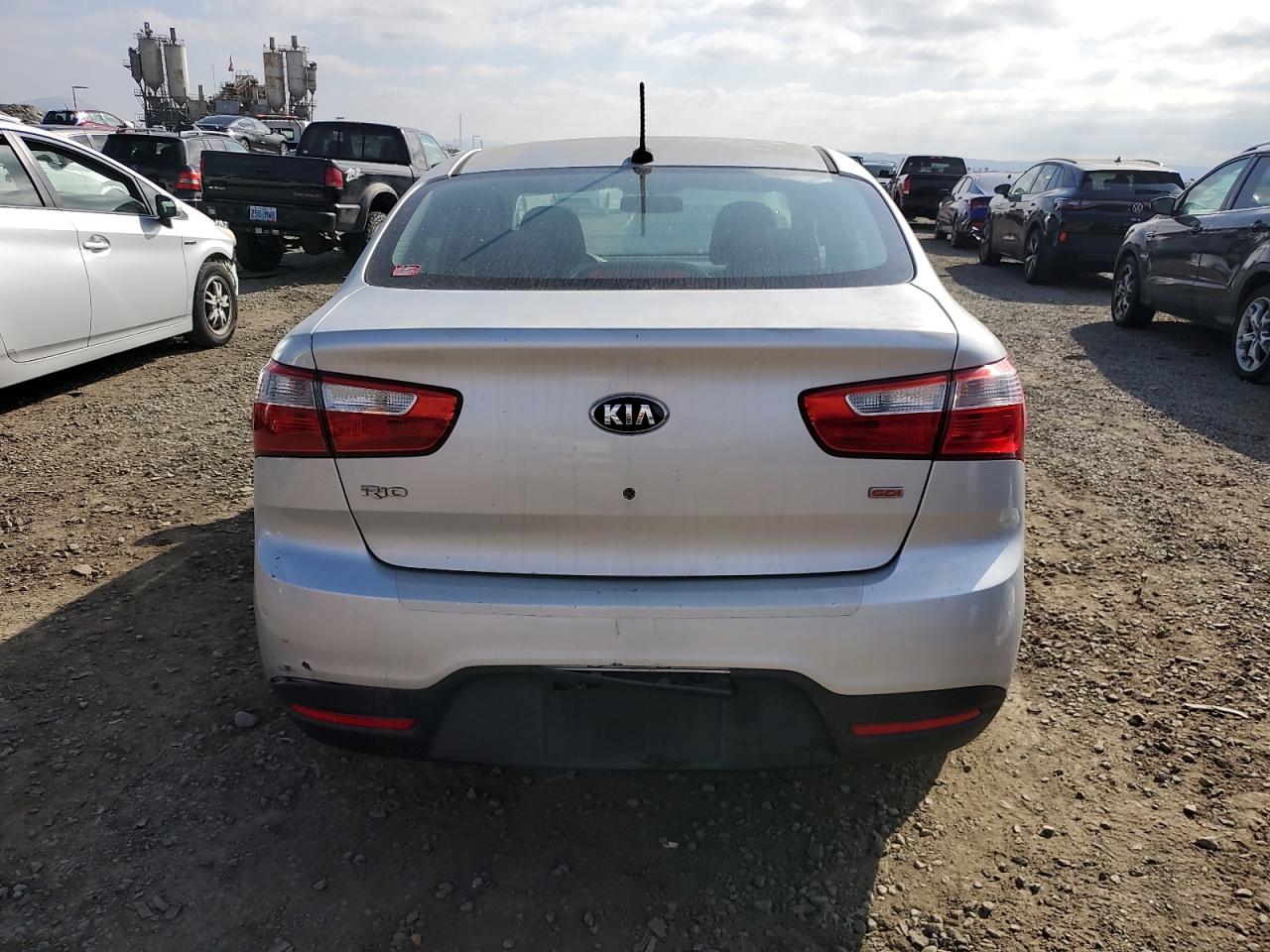 2015 Kia Rio Lx Silver vin: KNADM4A38F6428276