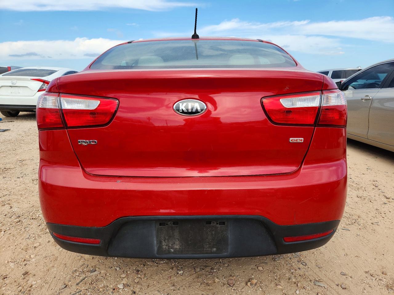 2015 Kia Rio Lx Red vin: KNADM4A38F6436085