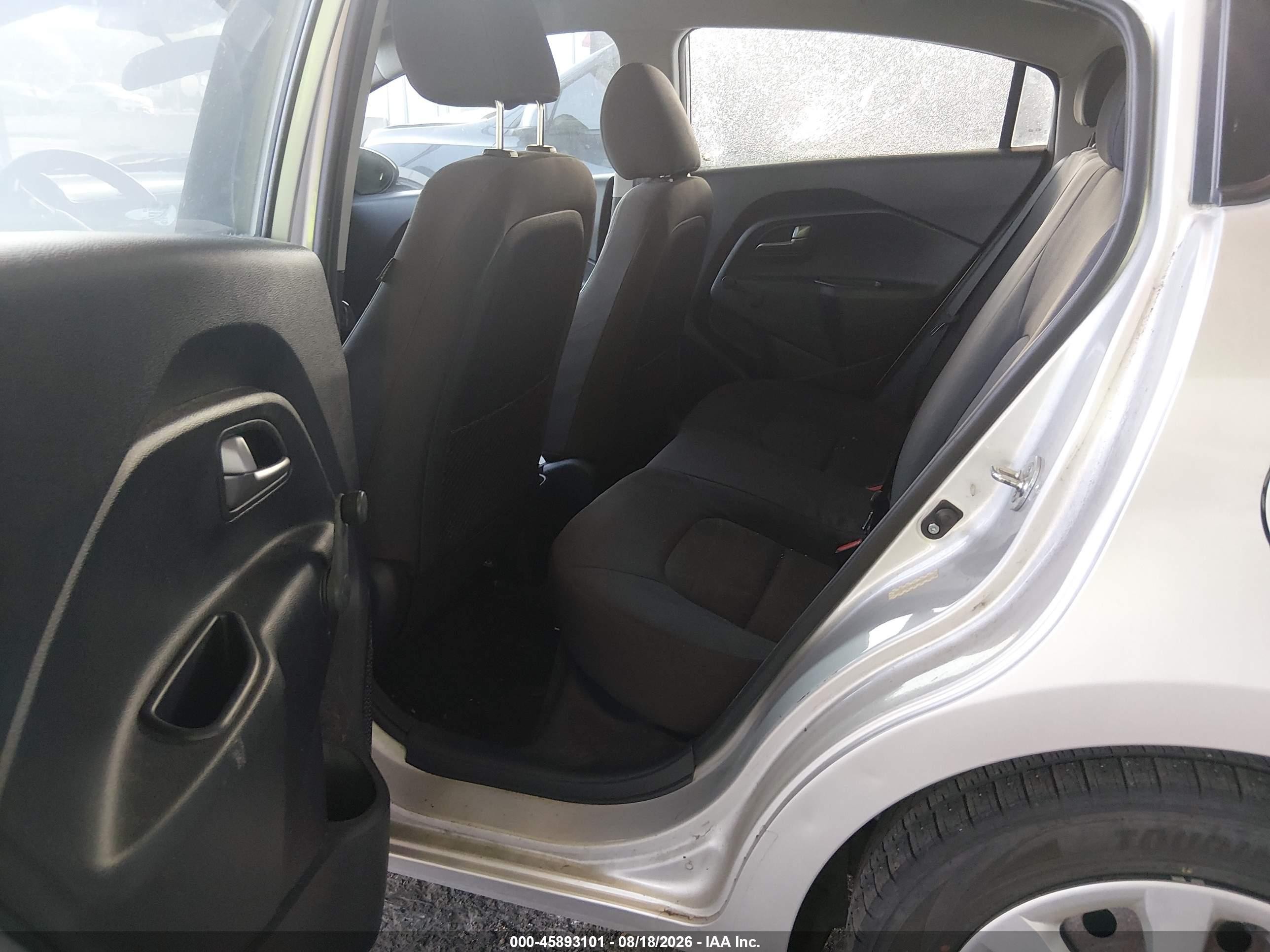 2015 Kia Rio Lx Silver vin: KNADM4A38F6442341