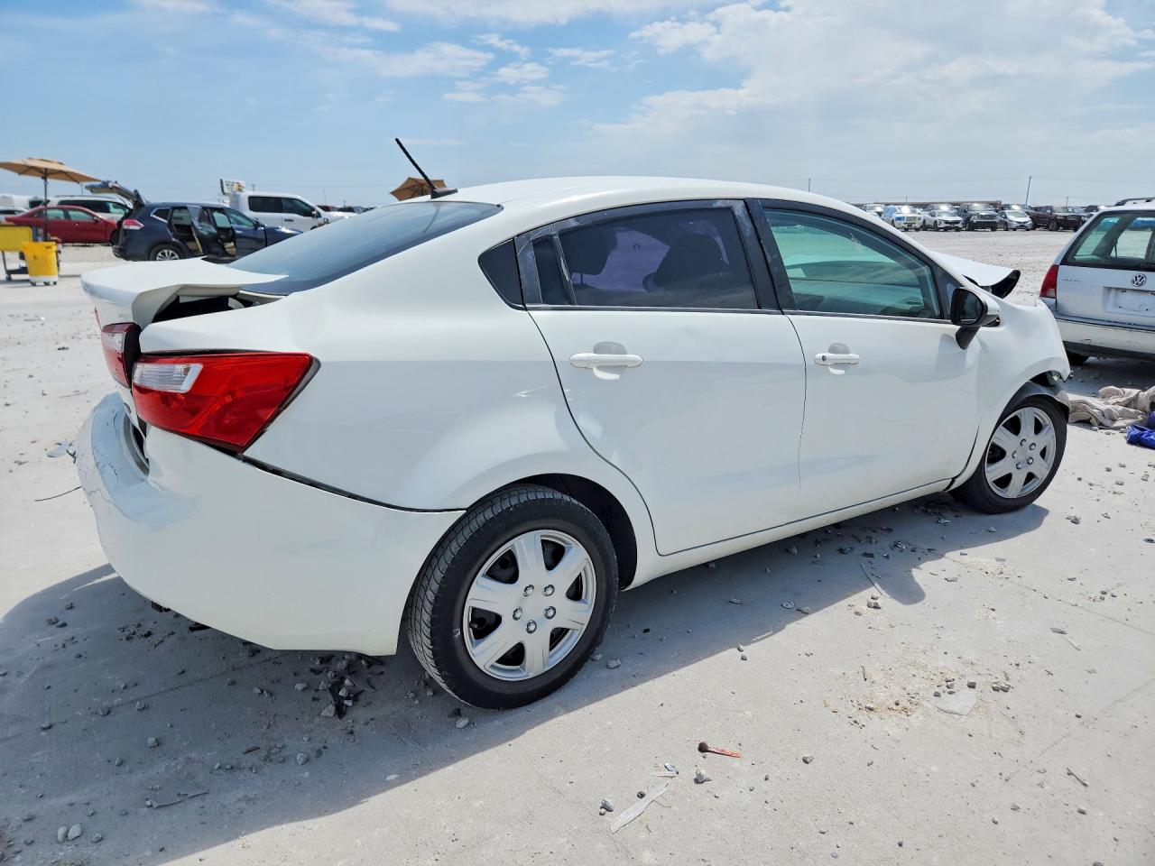 2013 Kia Rio Lx White vin: KNADM4A39D6236538