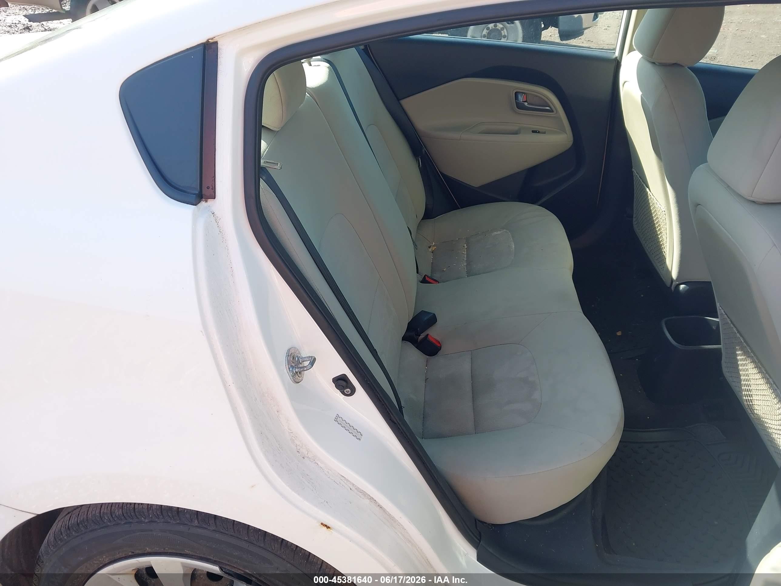 2013 Kia Rio Lx White vin: KNADM4A39D6268907