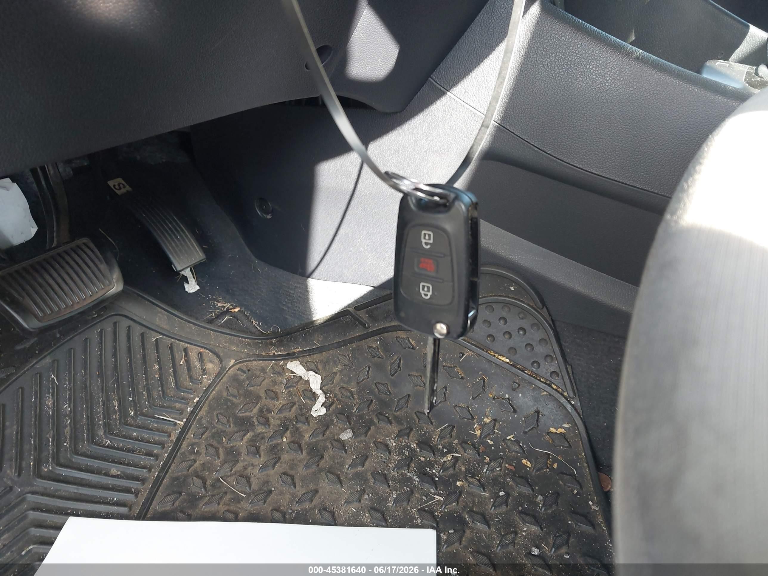 2013 Kia Rio Lx White vin: KNADM4A39D6268907