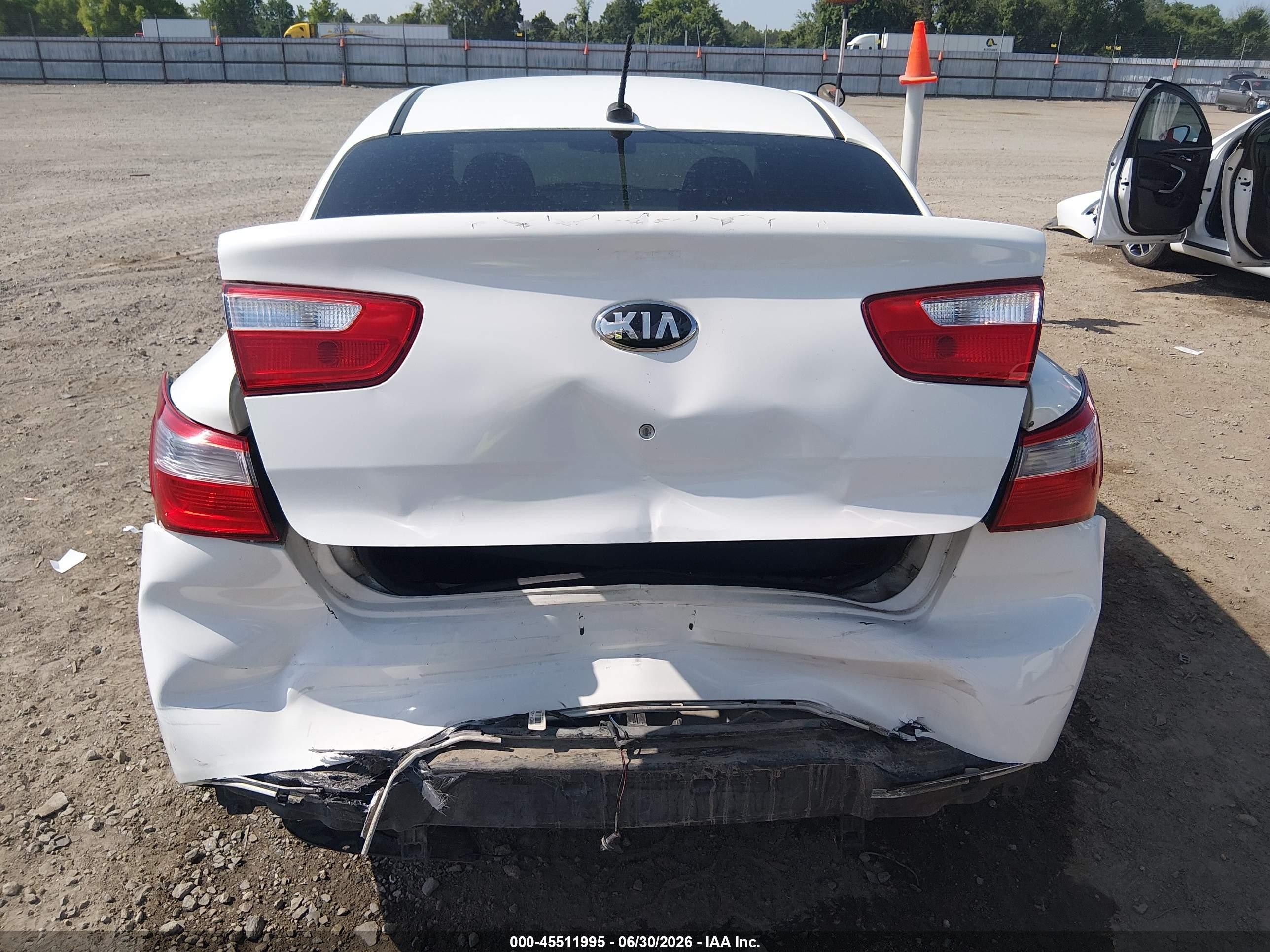 2014 Kia Rio Lx White vin: KNADM4A39E6327603