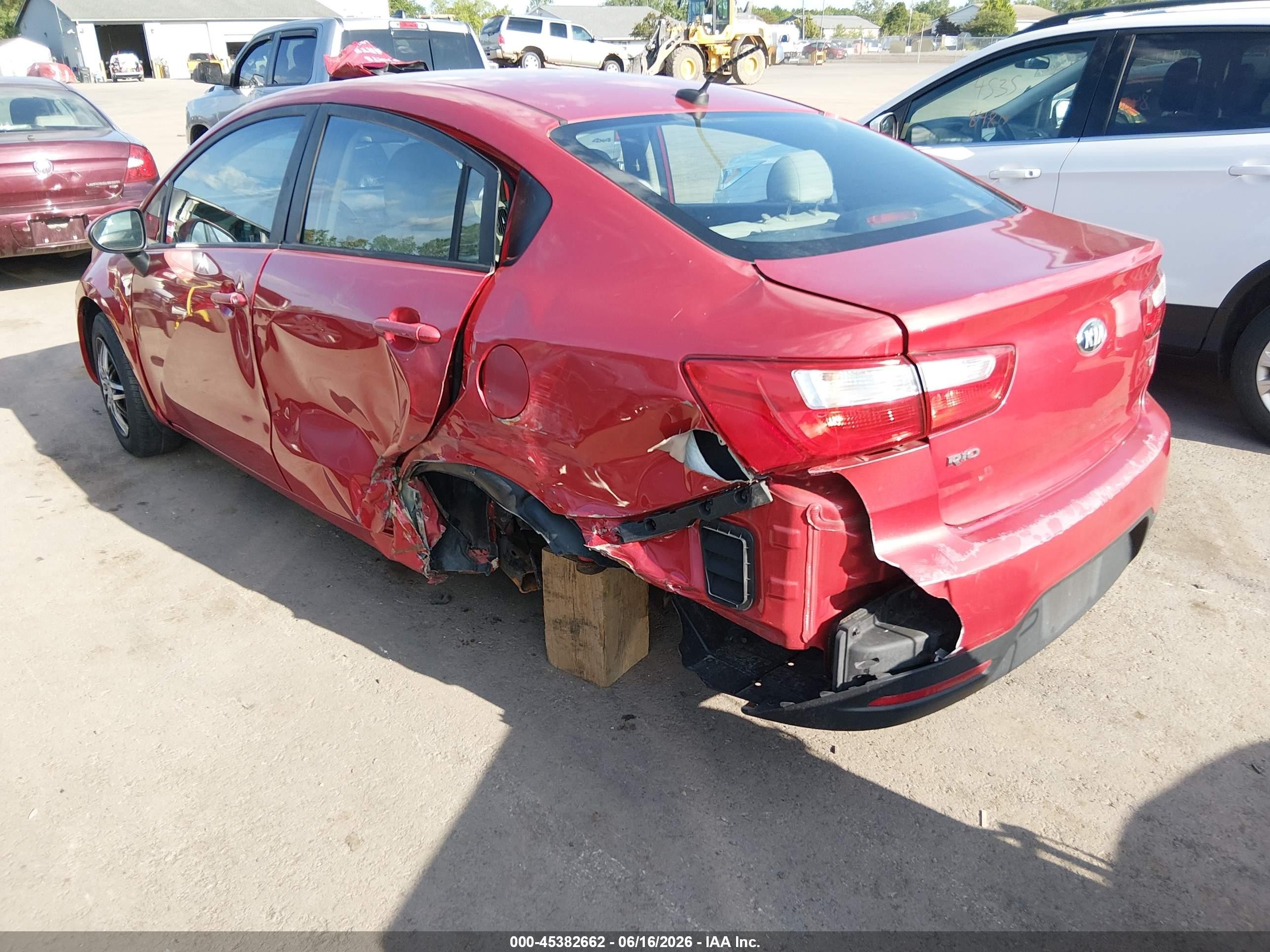 2015 Kia Rio Lx Red vin: KNADM4A39F6445409