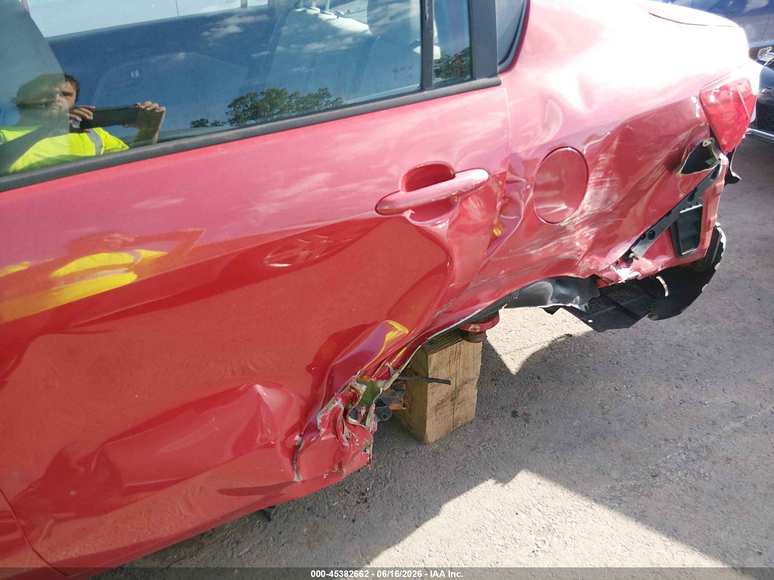 2015 Kia Rio Lx Red vin: KNADM4A39F6445409