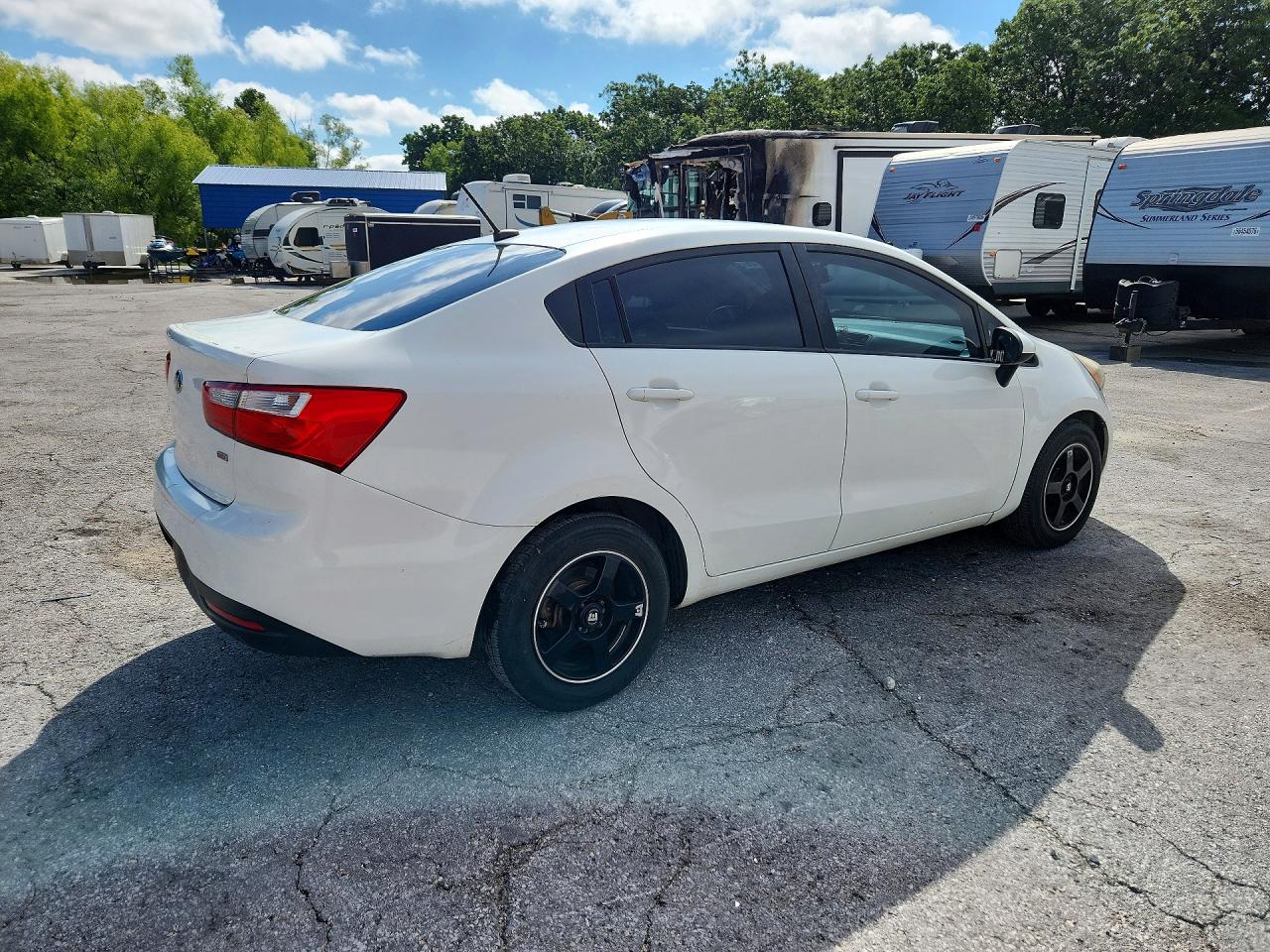 2015 Kia Rio Lx White vin: KNADM4A39F6447709