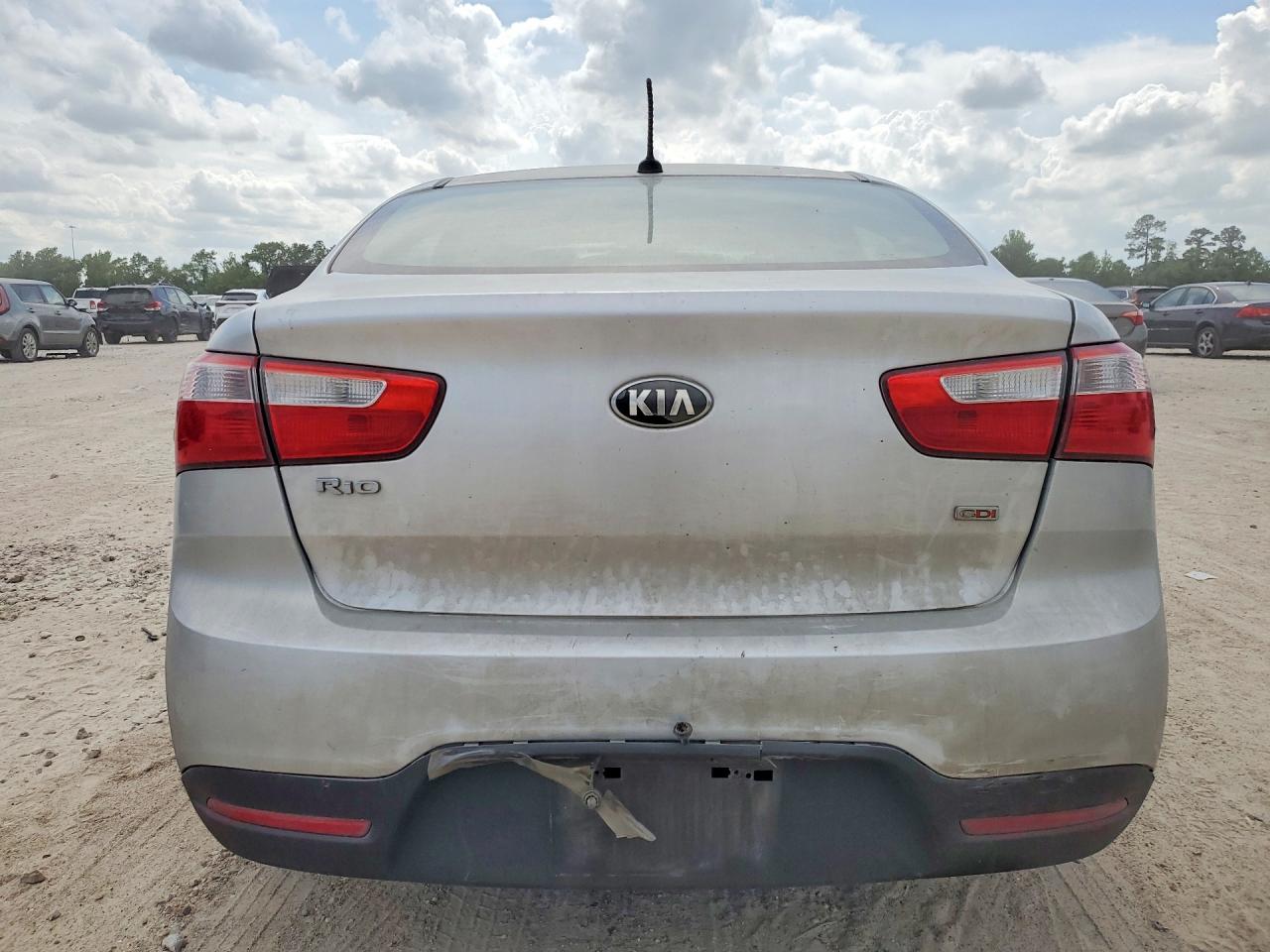 2015 Kia Rio Lx Silver vin: KNADM4A39F6505978