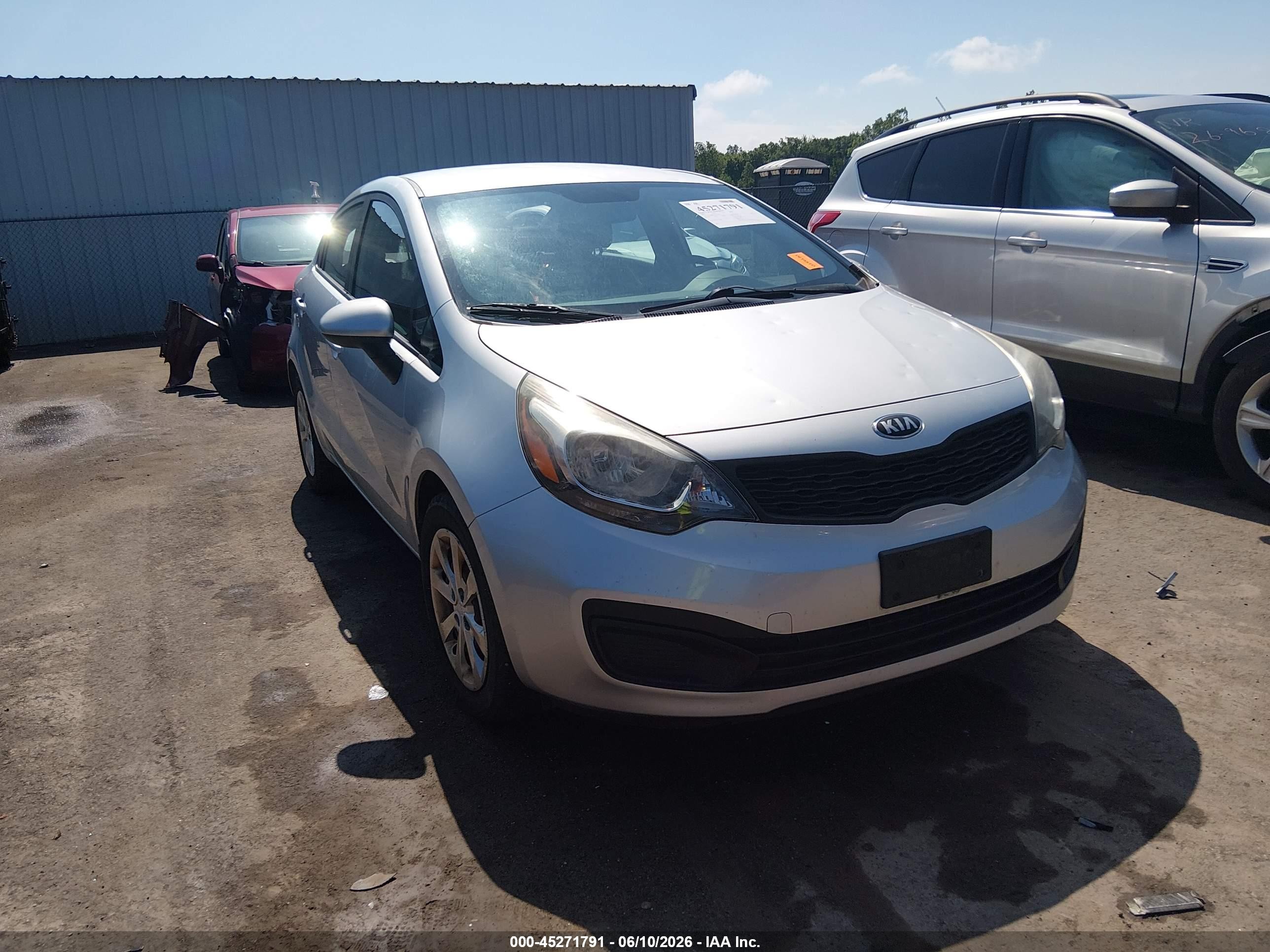 KNADM4A39F6528015