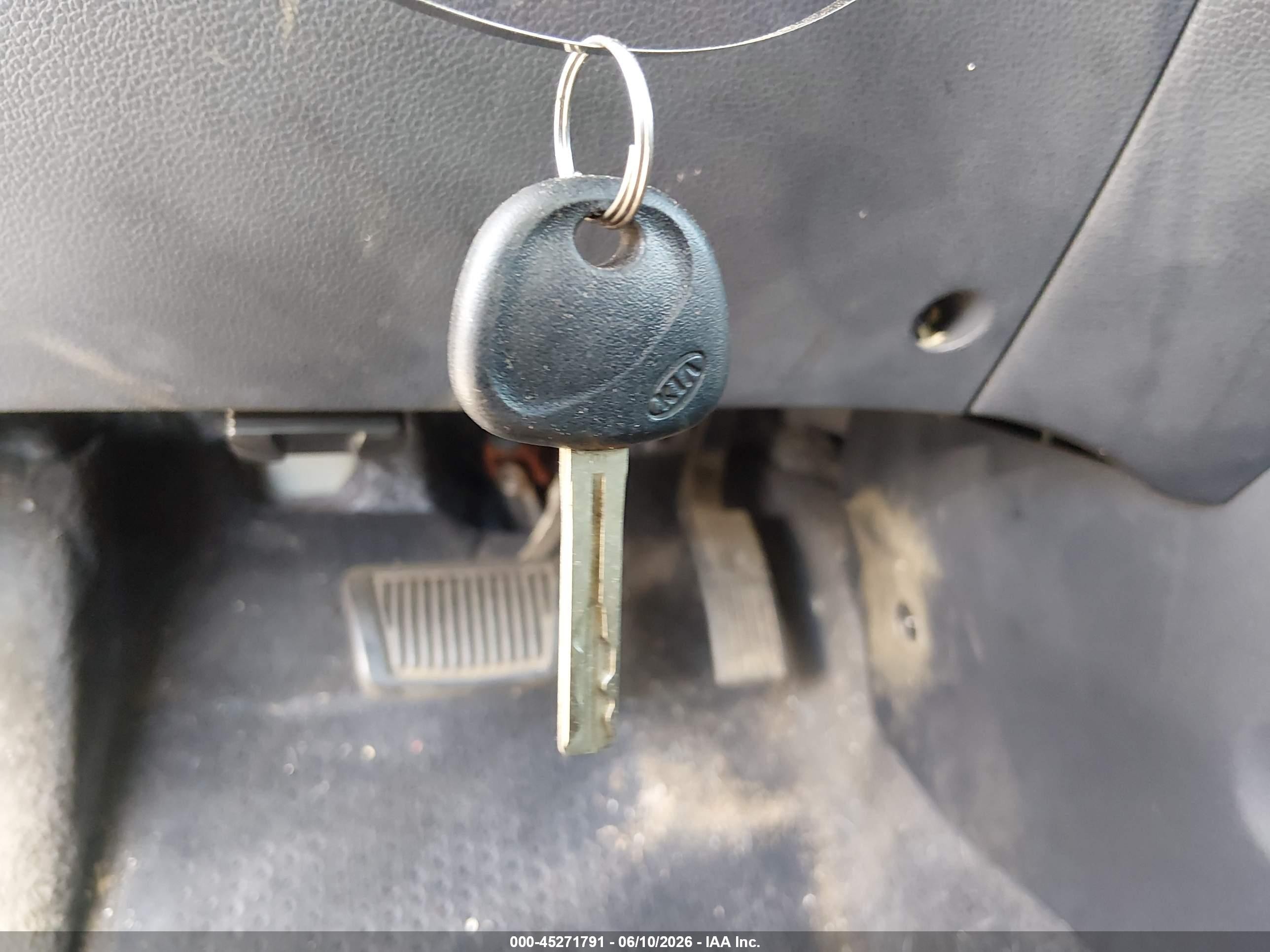 2015 Kia Rio Lx Silver vin: KNADM4A39F6528015