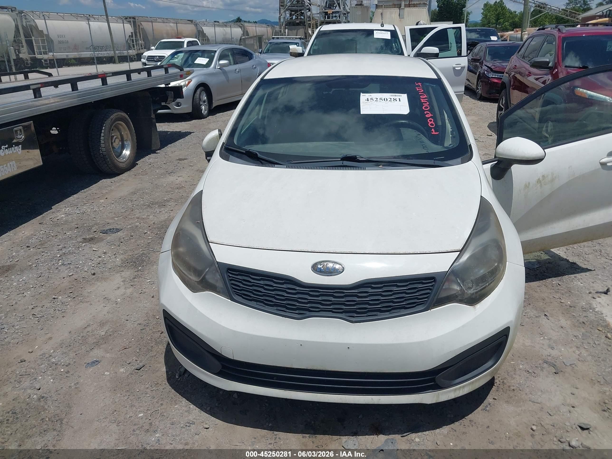 2012 Kia Rio Lx Белый vin: KNADM4A3XC6055933