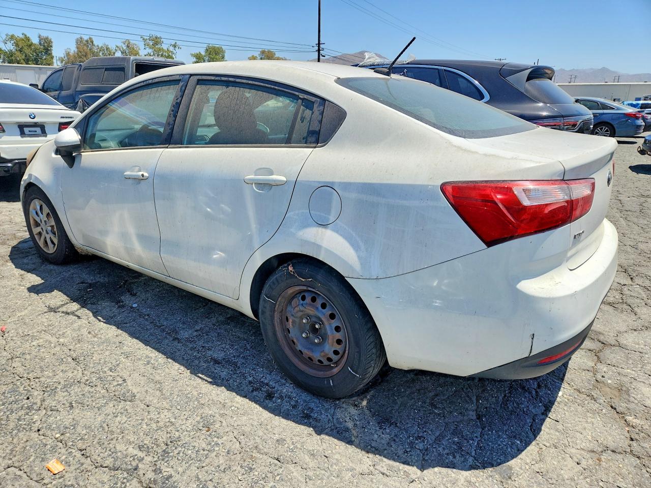2015 Kia Rio Lx Белый vin: KNADM4A3XF6433818