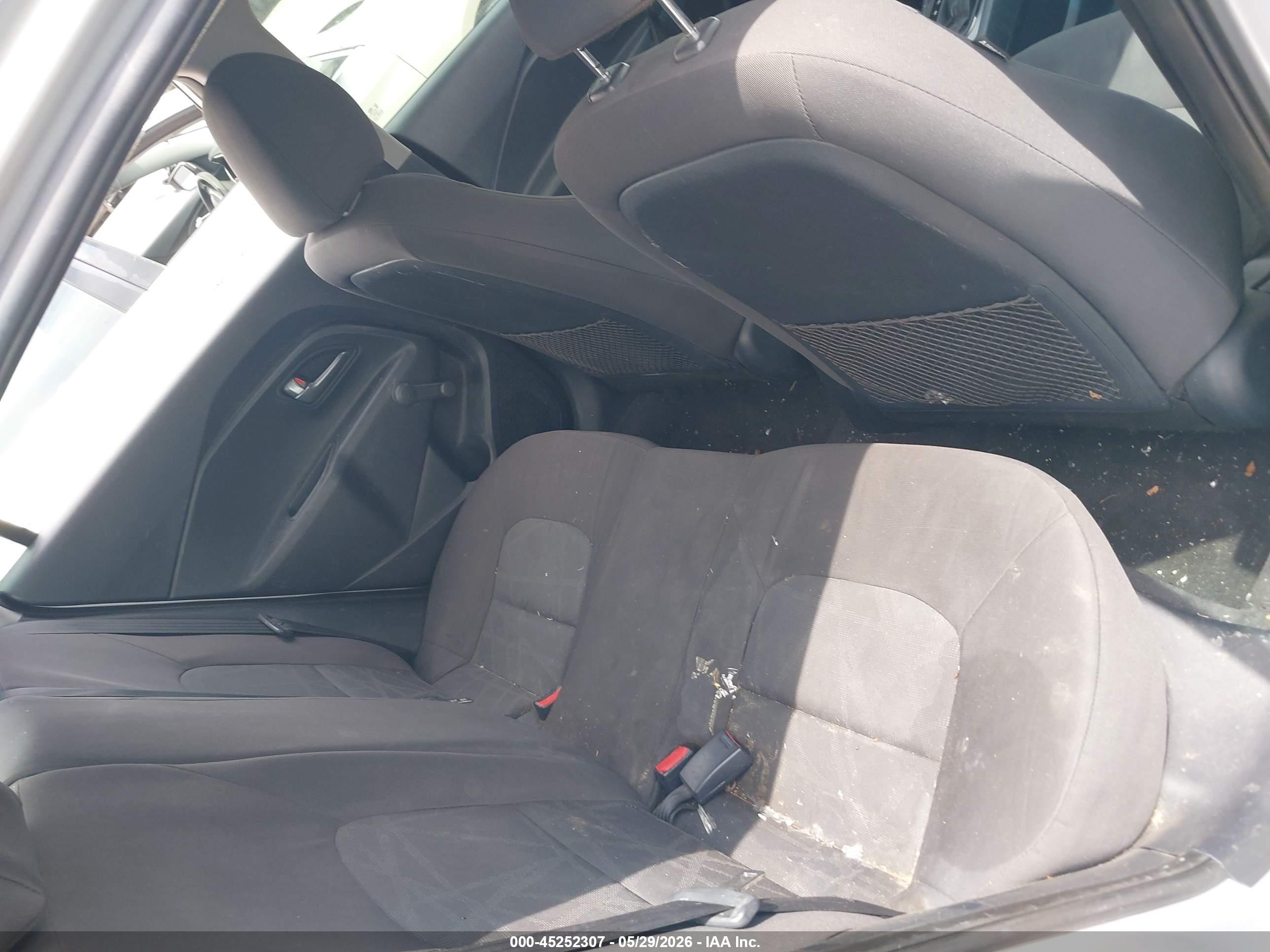 2015 Kia Rio Lx Серебряный vin: KNADM4A3XF6440283