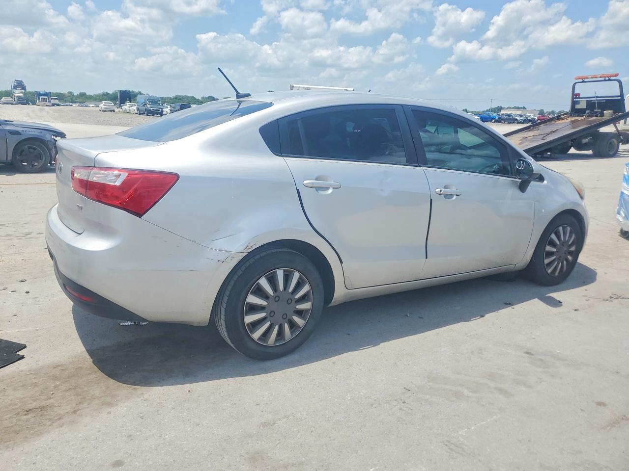 2015 Kia Rio Lx Silver vin: KNADM4A3XF6442339