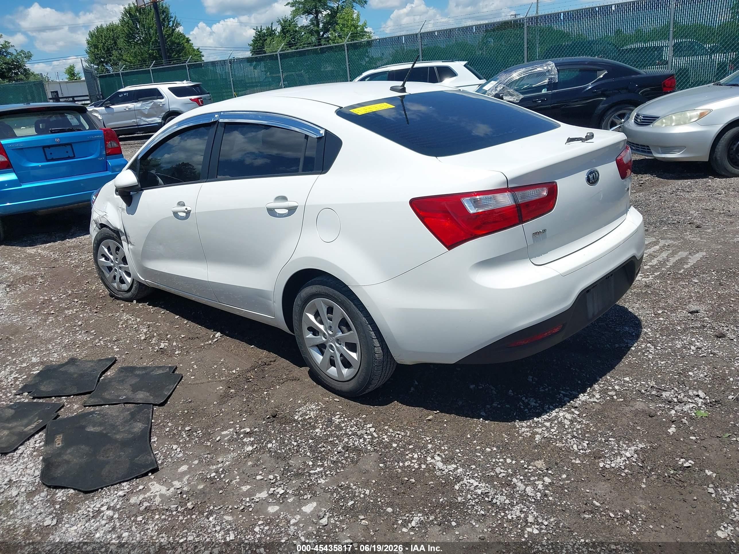2015 Kia Rio Lx White vin: KNADM4A3XF6454250
