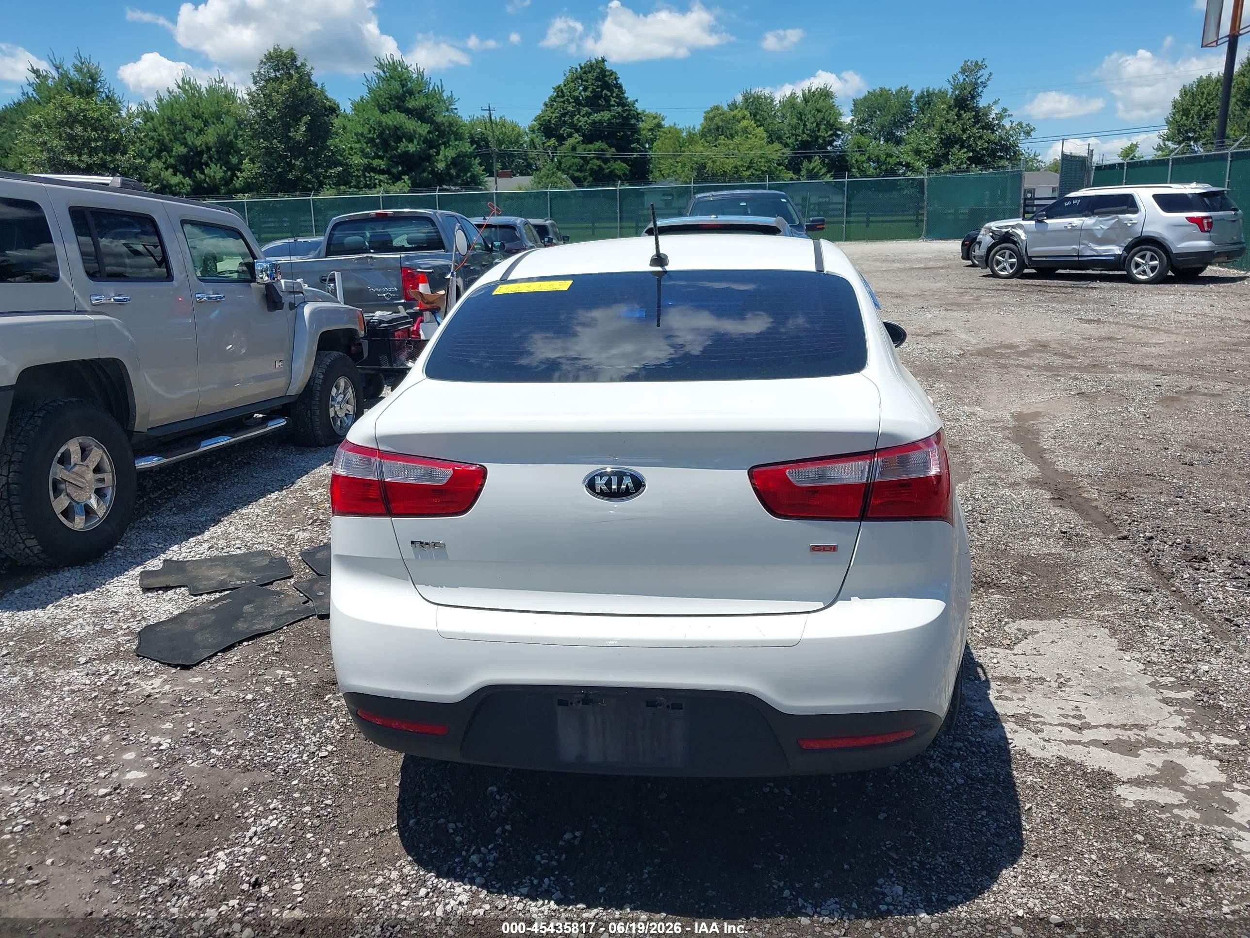 2015 Kia Rio Lx White vin: KNADM4A3XF6454250
