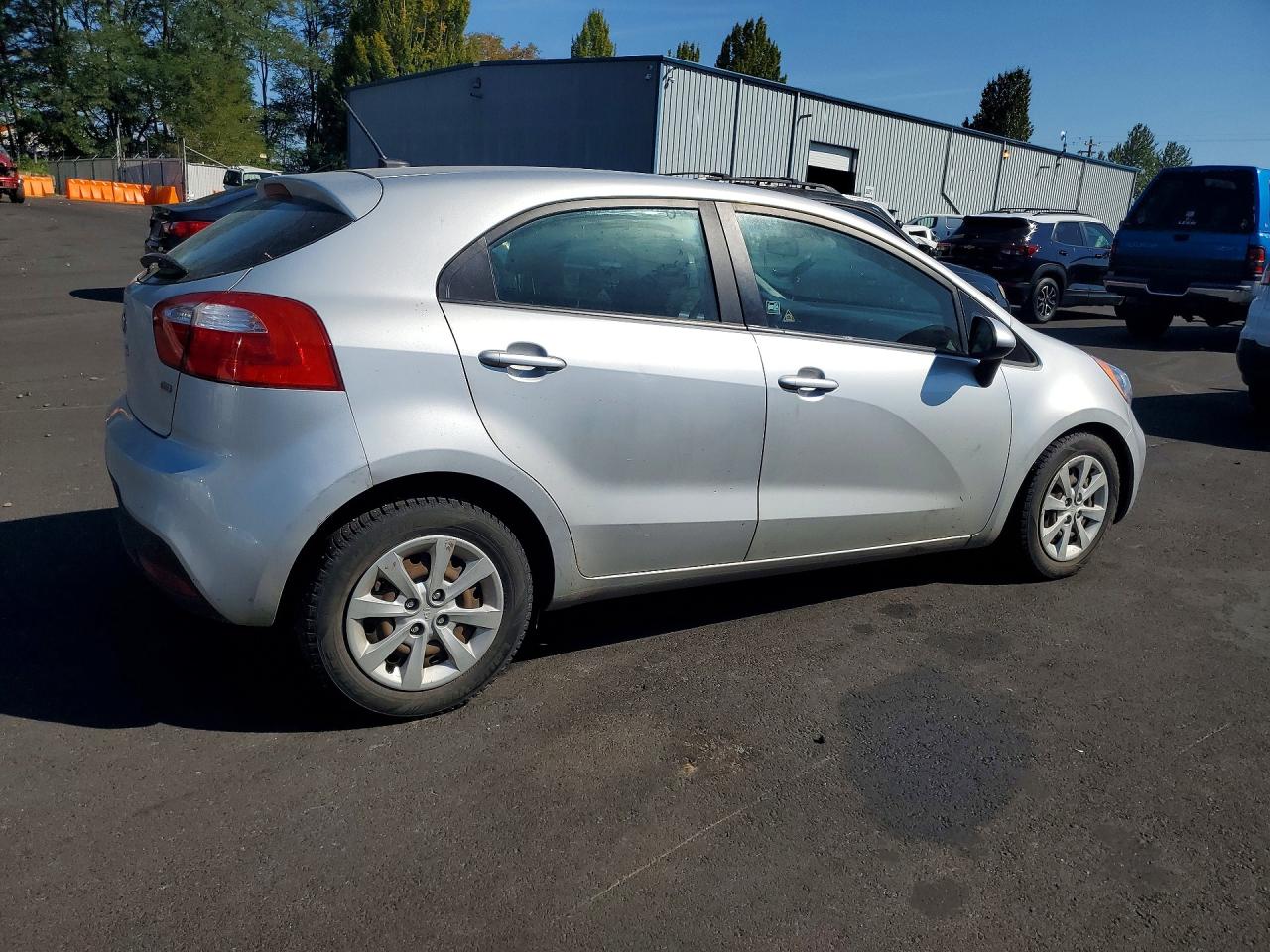 2015 Kia Rio Lx Silver vin: KNADM5A30F6459110