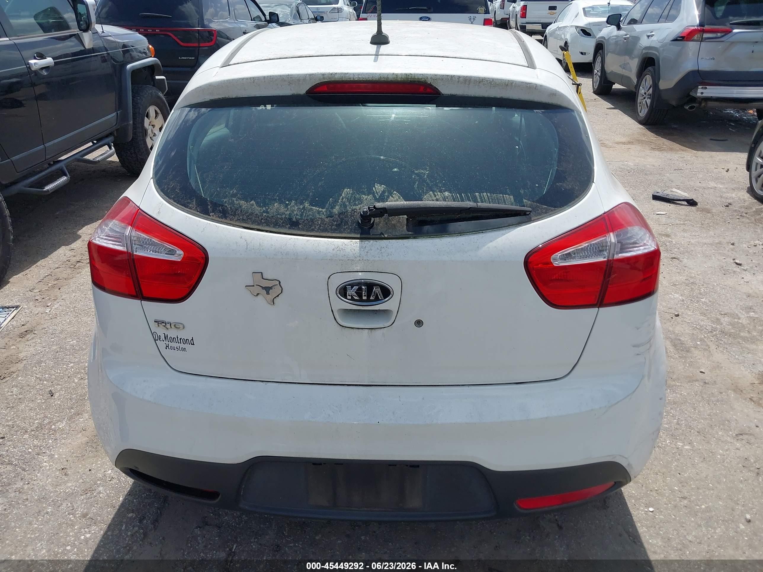 2012 Kia Rio5 Lx White vin: KNADM5A31C6014449