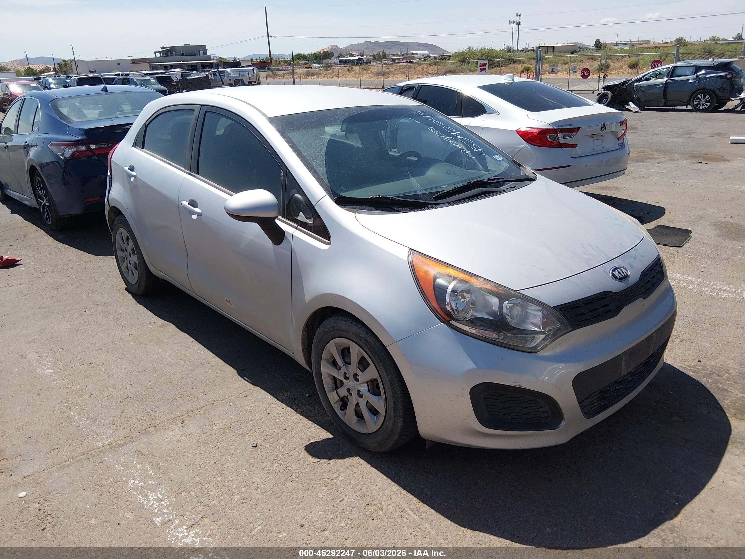 2014 Kia Rio Lx Silver vin: KNADM5A31E6354297