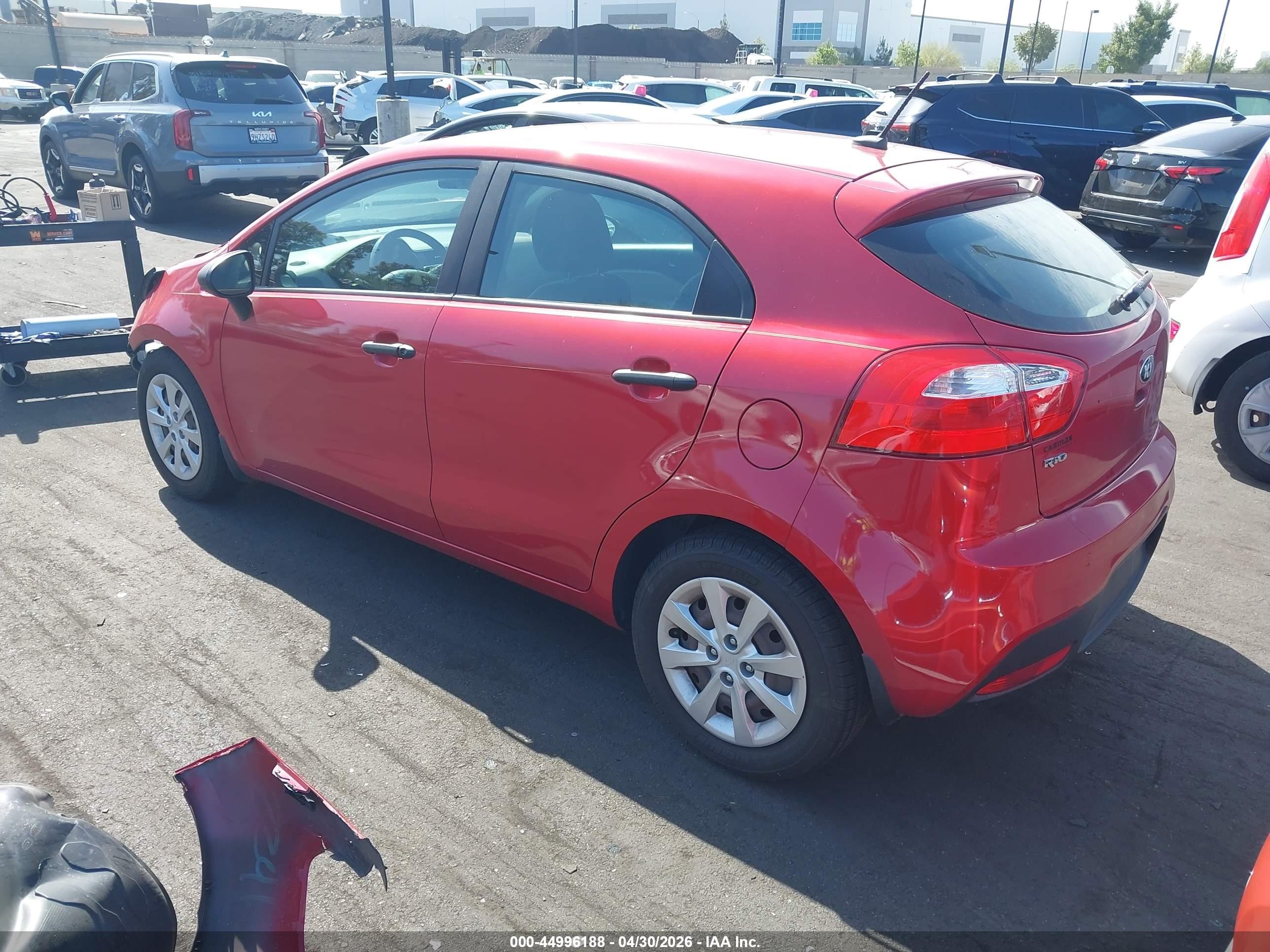 2015 Kia Rio Lx Red vin: KNADM5A32F6458458