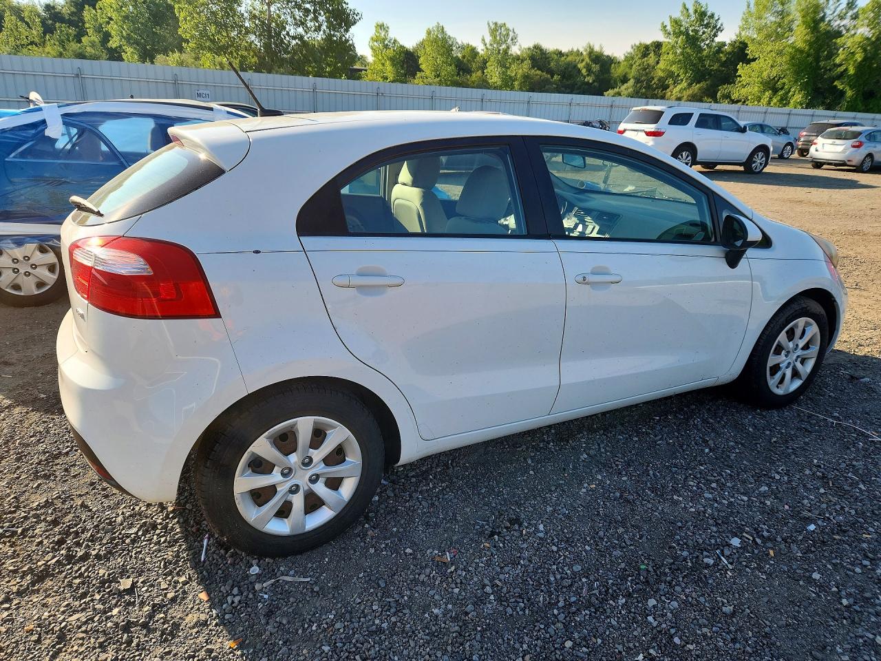 2013 Kia Rio Lx White vin: KNADM5A33D6106597