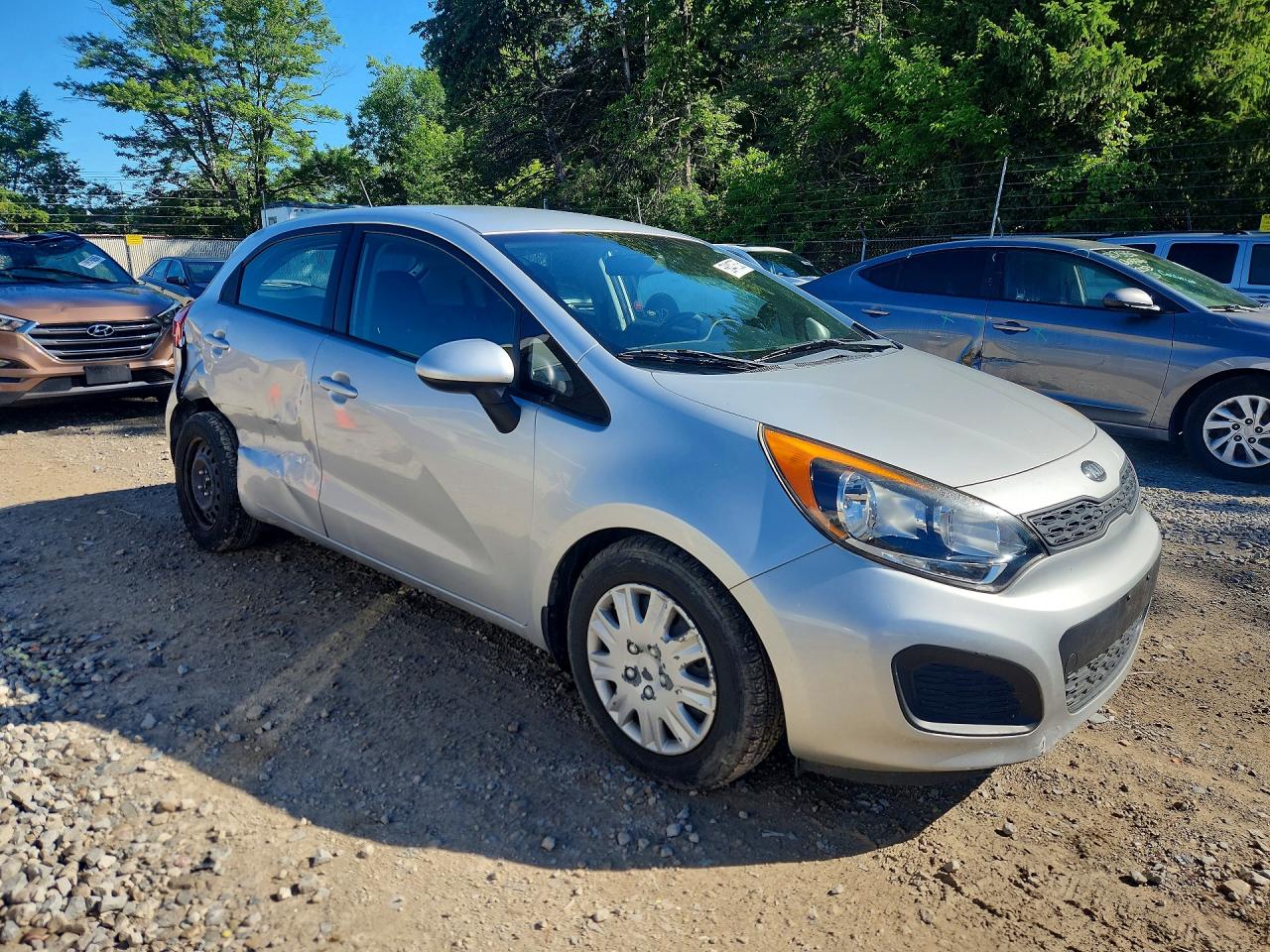2014 Kia Rio Lx Silver vin: KNADM5A33E6333998