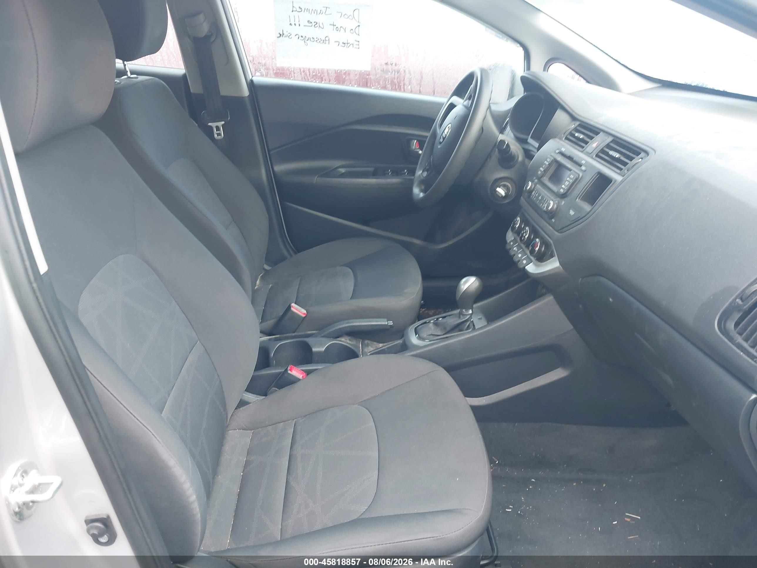 2015 Kia Rio Lx Silver vin: KNADM5A33F6428045