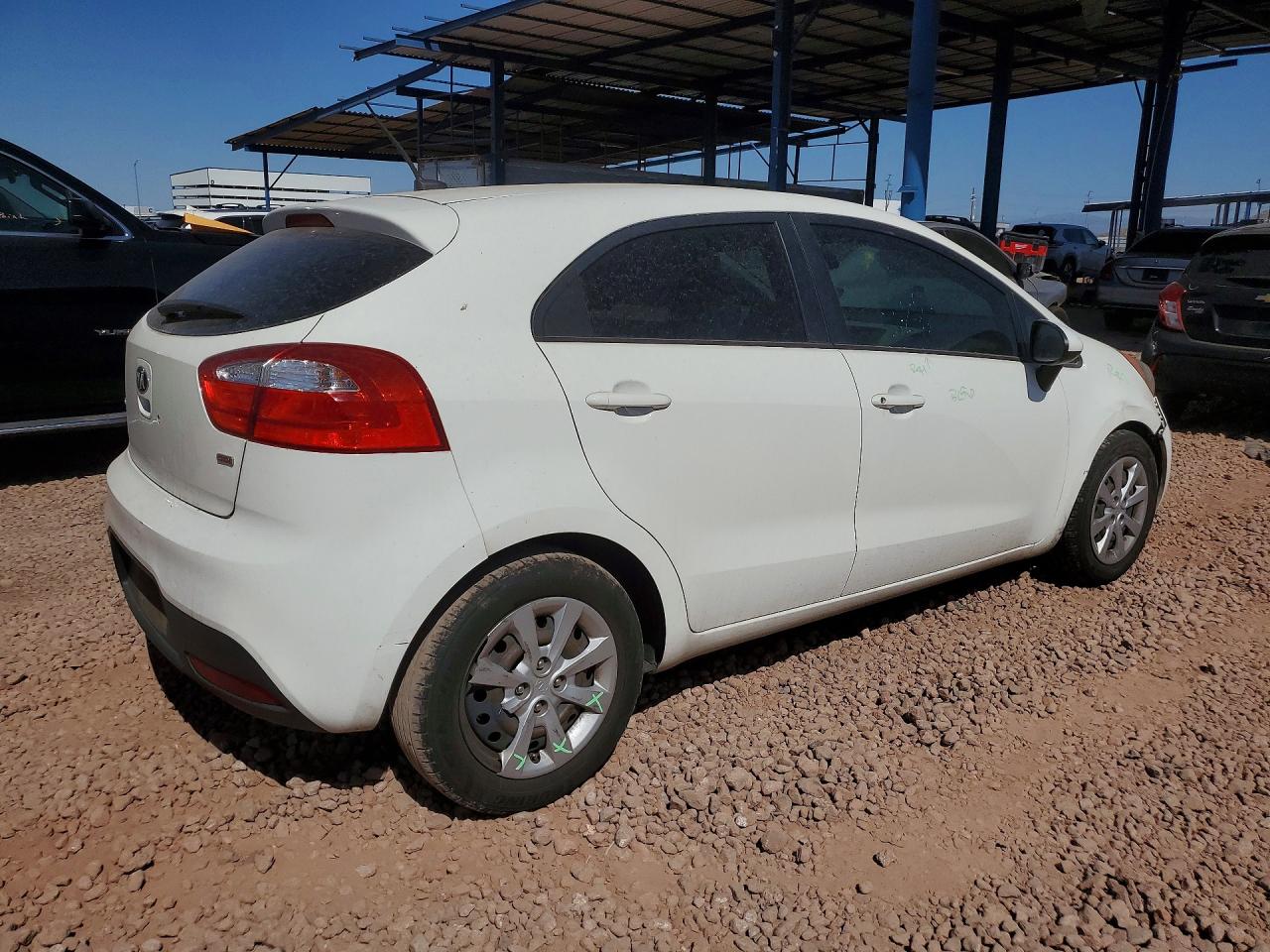 2015 Kia Rio Lx White vin: KNADM5A33F6500717