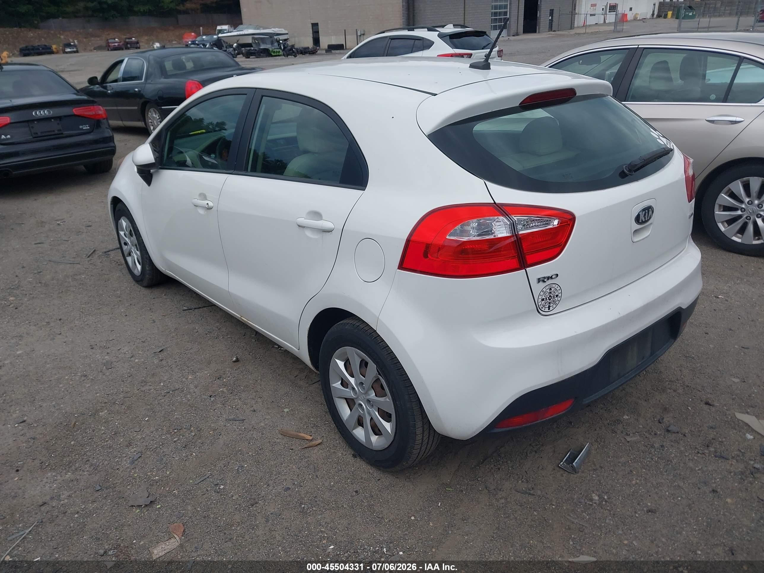 2013 Kia Rio Lx White vin: KNADM5A34D6295082