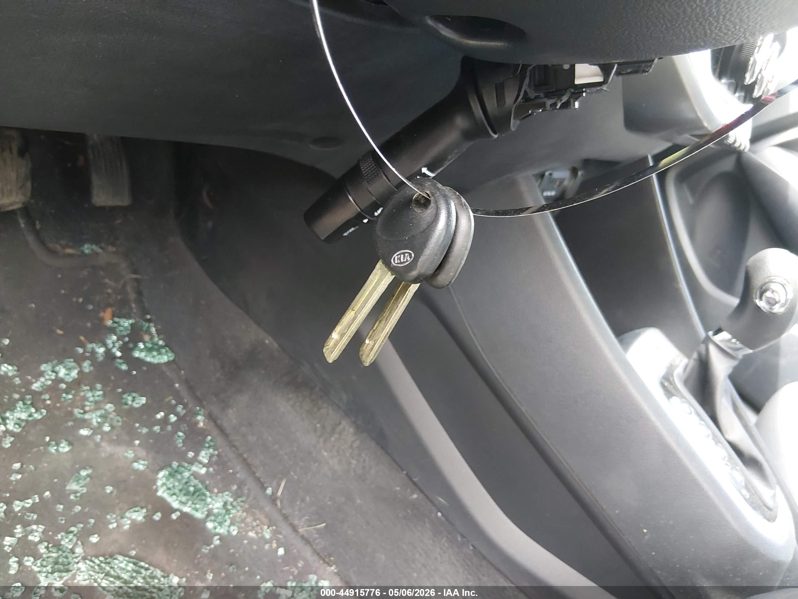2013 Kia Rio Lx Серебряный vin: KNADM5A35D6106889