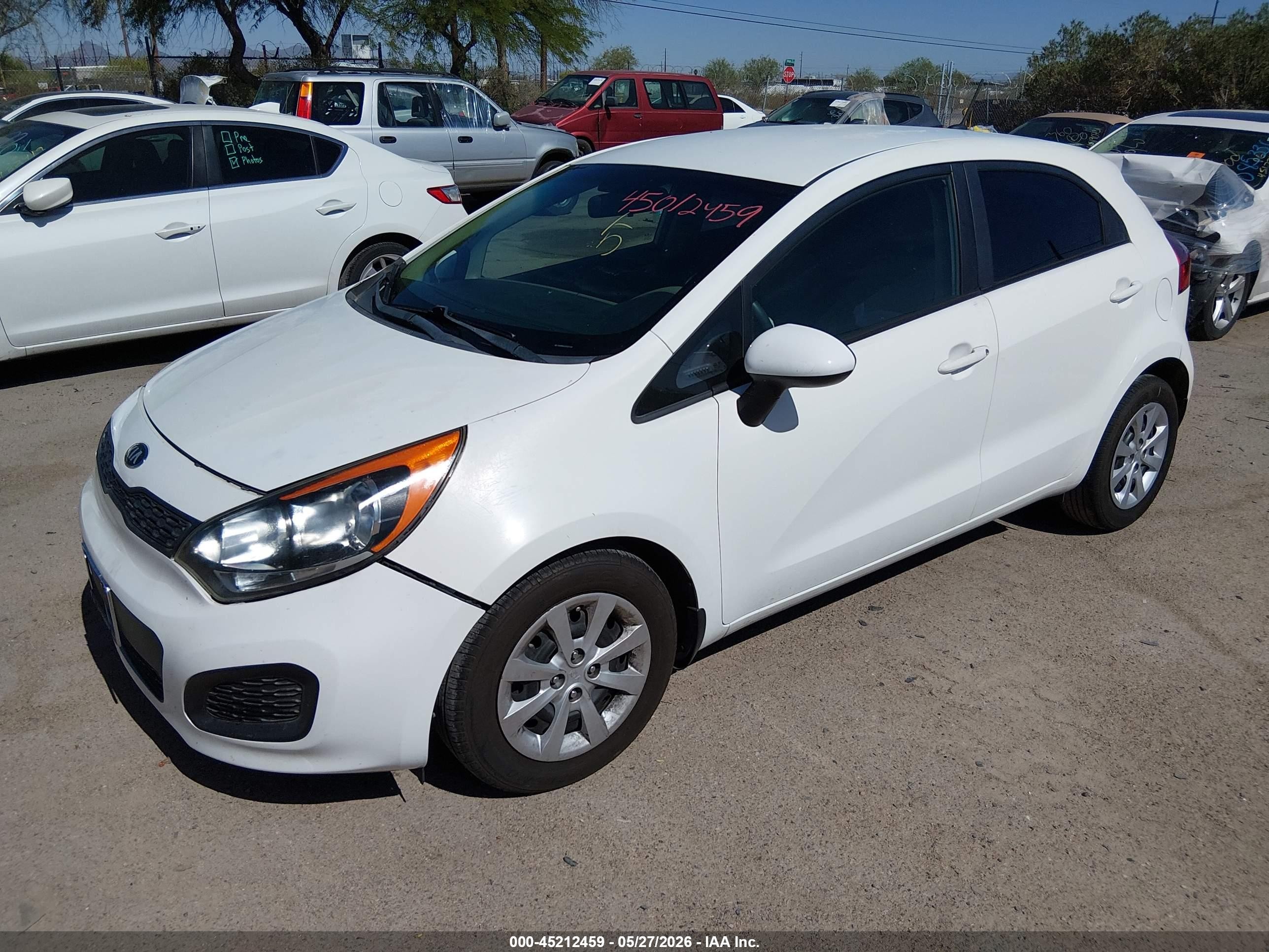 2014 Kia Rio Lx White vin: KNADM5A35E6372141