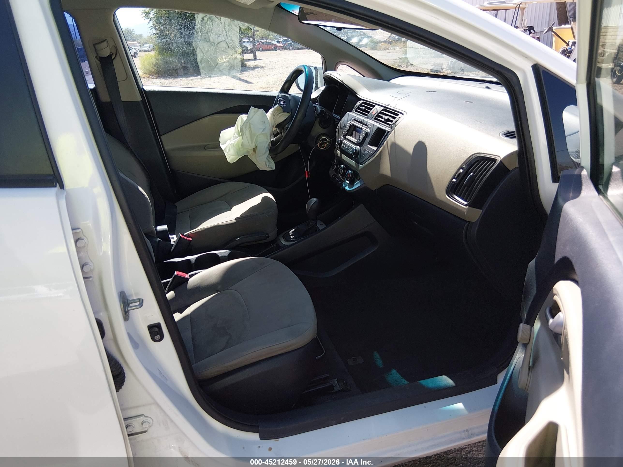 2014 Kia Rio Lx White vin: KNADM5A35E6372141
