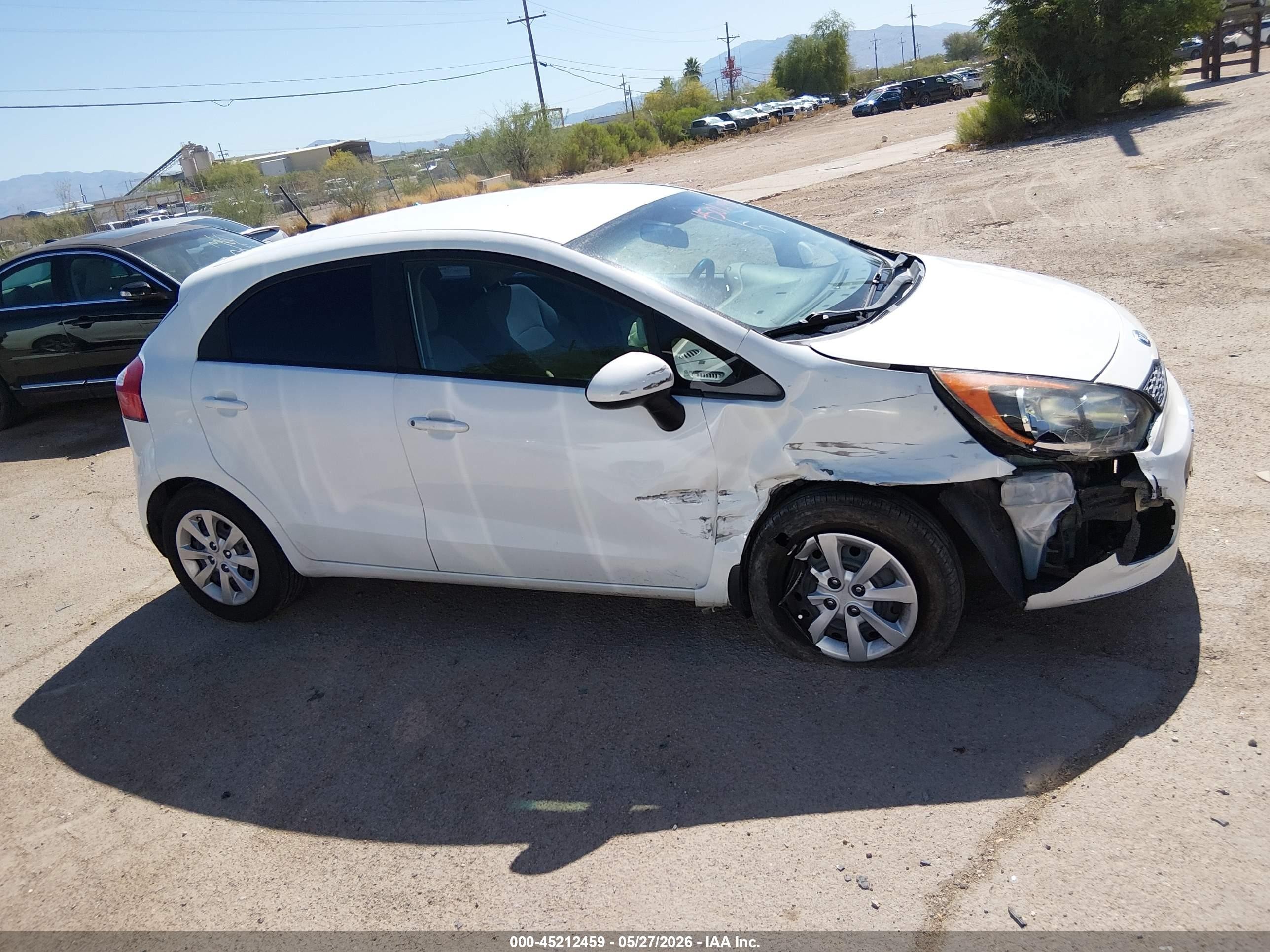2014 Kia Rio Lx White vin: KNADM5A35E6372141