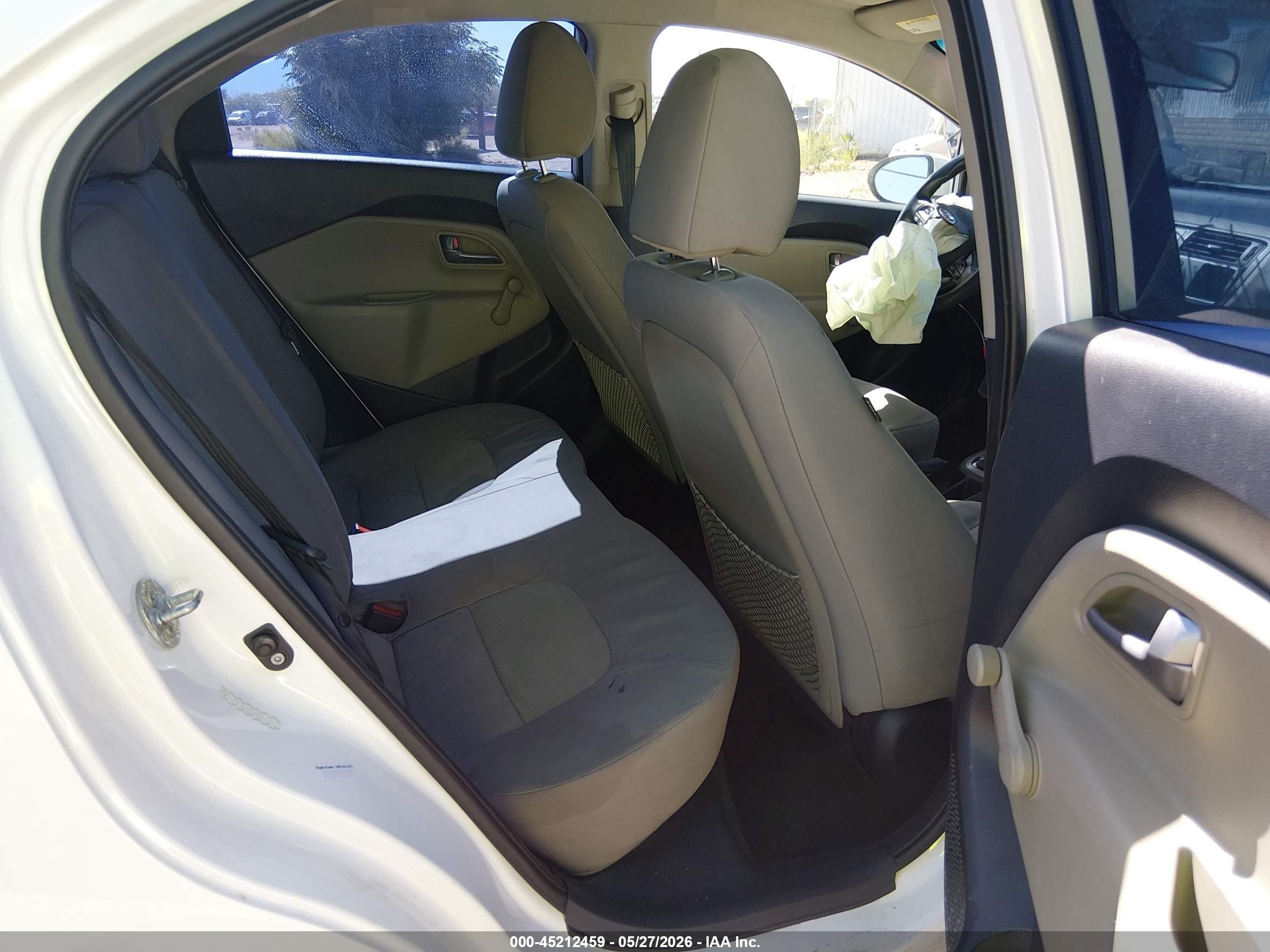 2014 Kia Rio Lx White vin: KNADM5A35E6372141