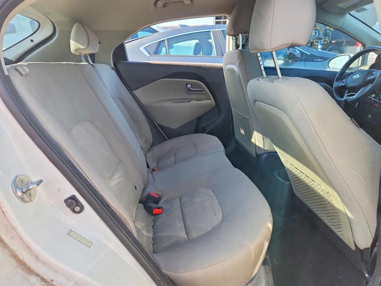 2014 Kia Rio Lx White vin: KNADM5A35E6420043