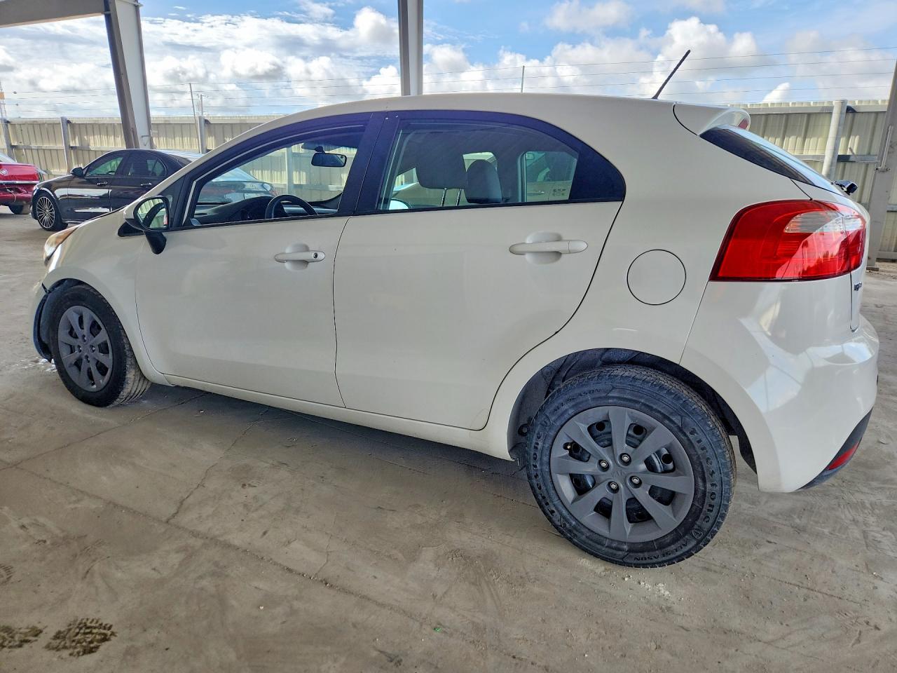 2013 Kia Rio Lx White vin: KNADM5A36D6236020