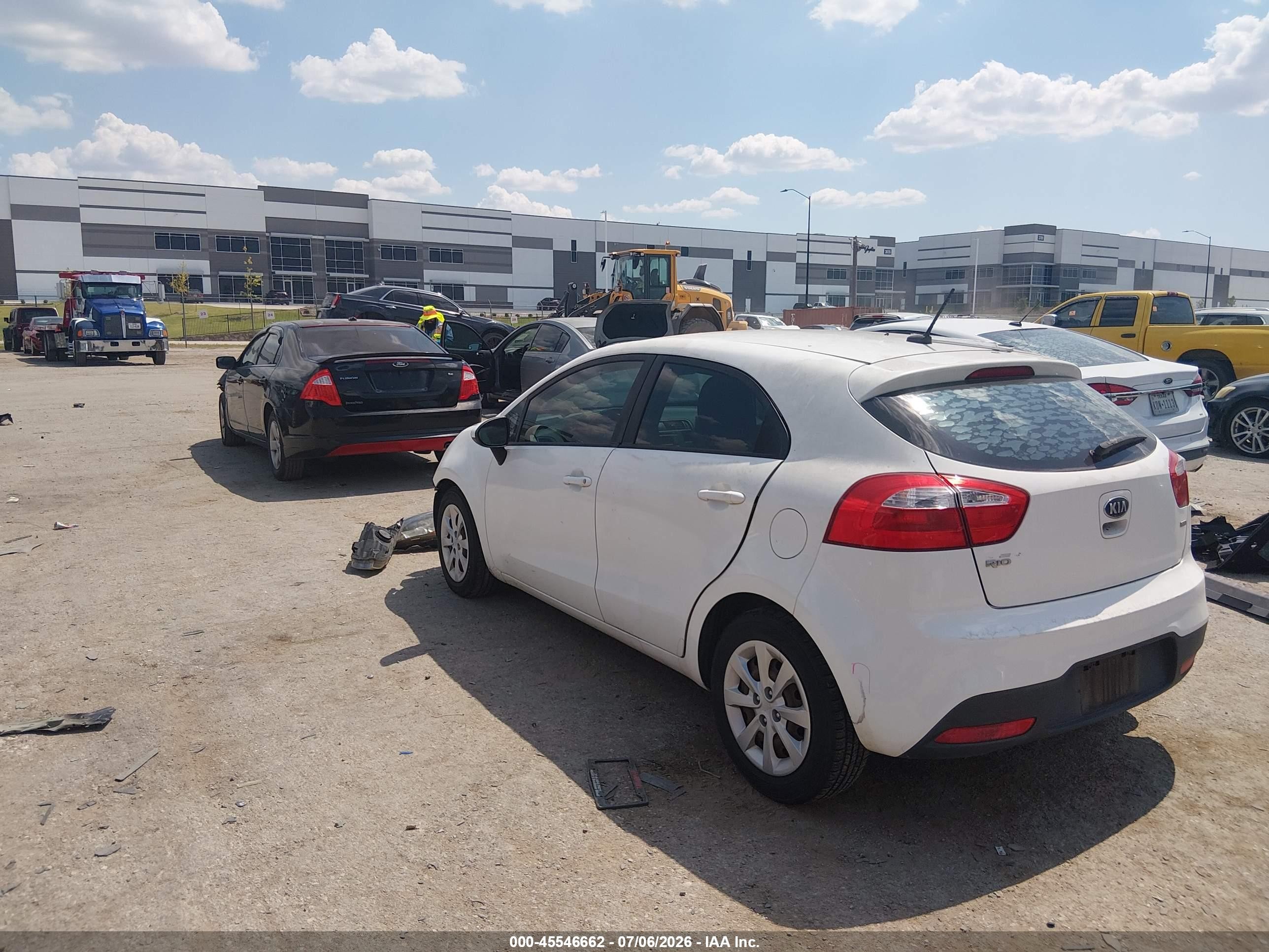 2013 Kia Rio Lx Белый vin: KNADM5A36D6303943