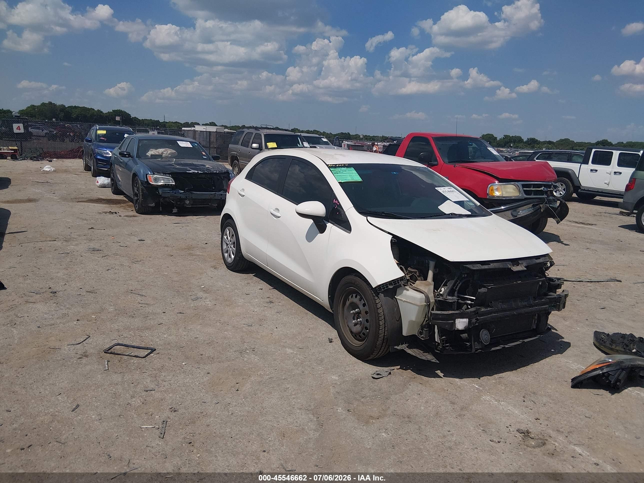 2013 Kia Rio Lx Белый vin: KNADM5A36D6303943
