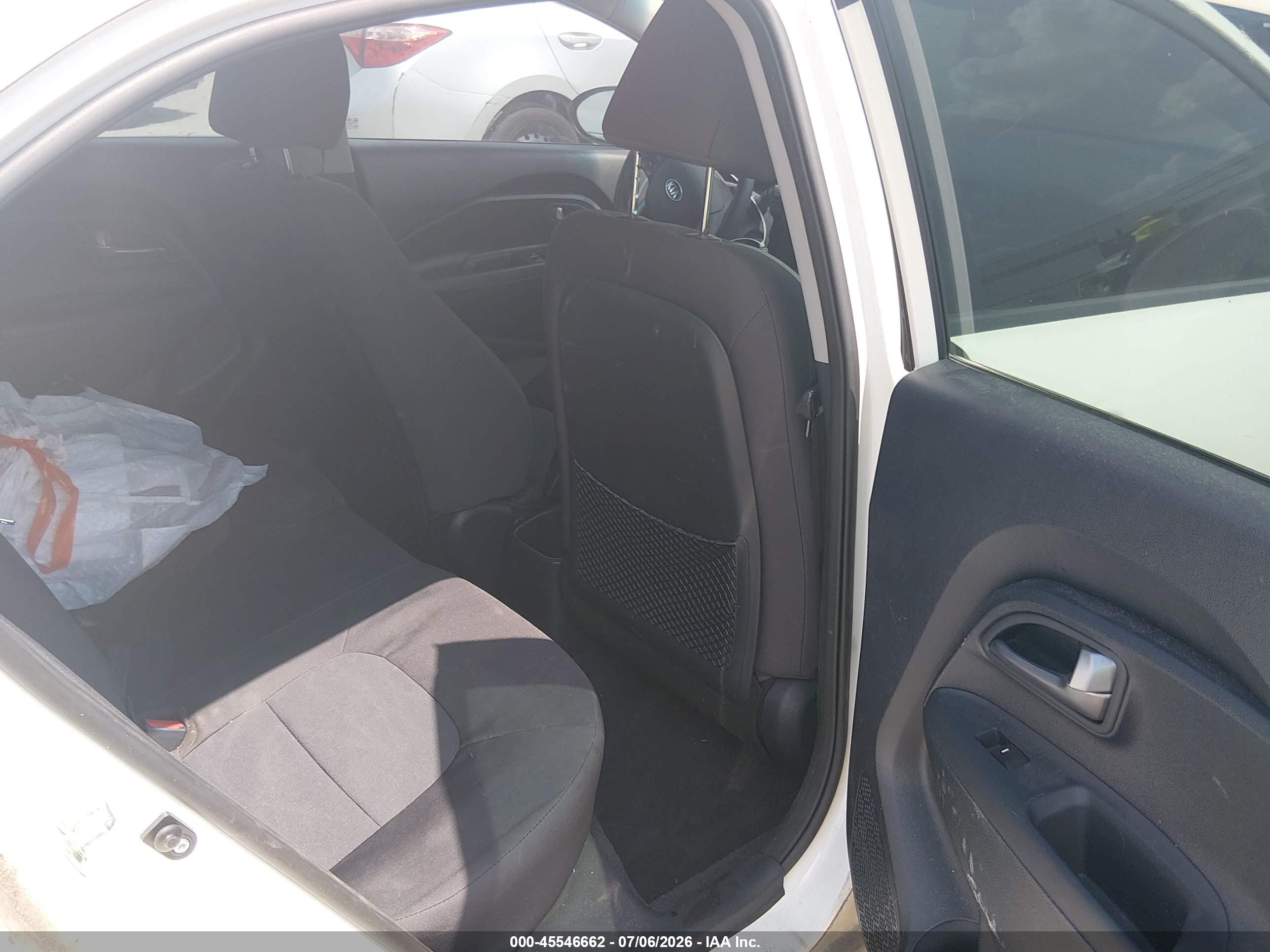 2013 Kia Rio Lx Белый vin: KNADM5A36D6303943