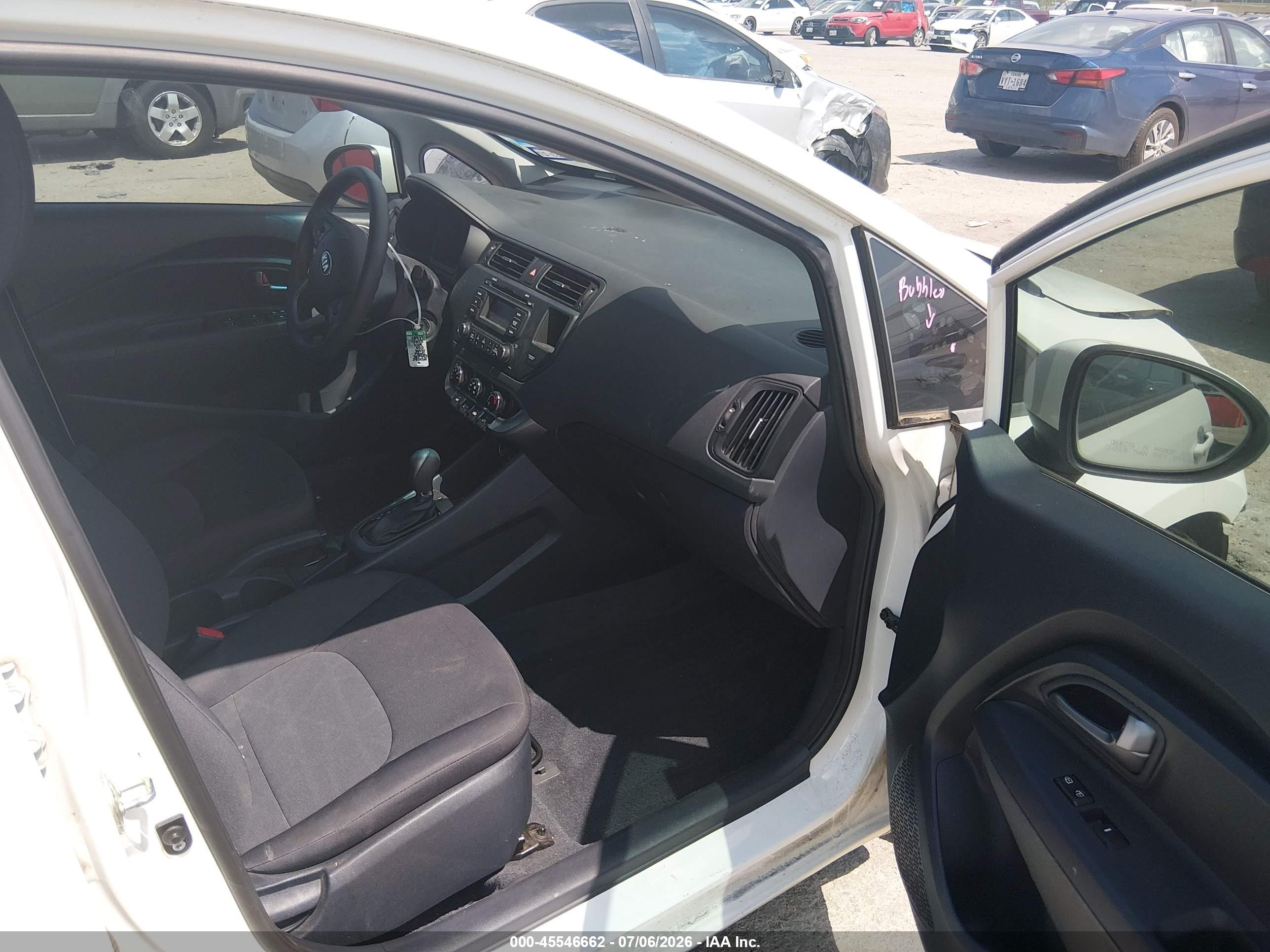2013 Kia Rio Lx Белый vin: KNADM5A36D6303943
