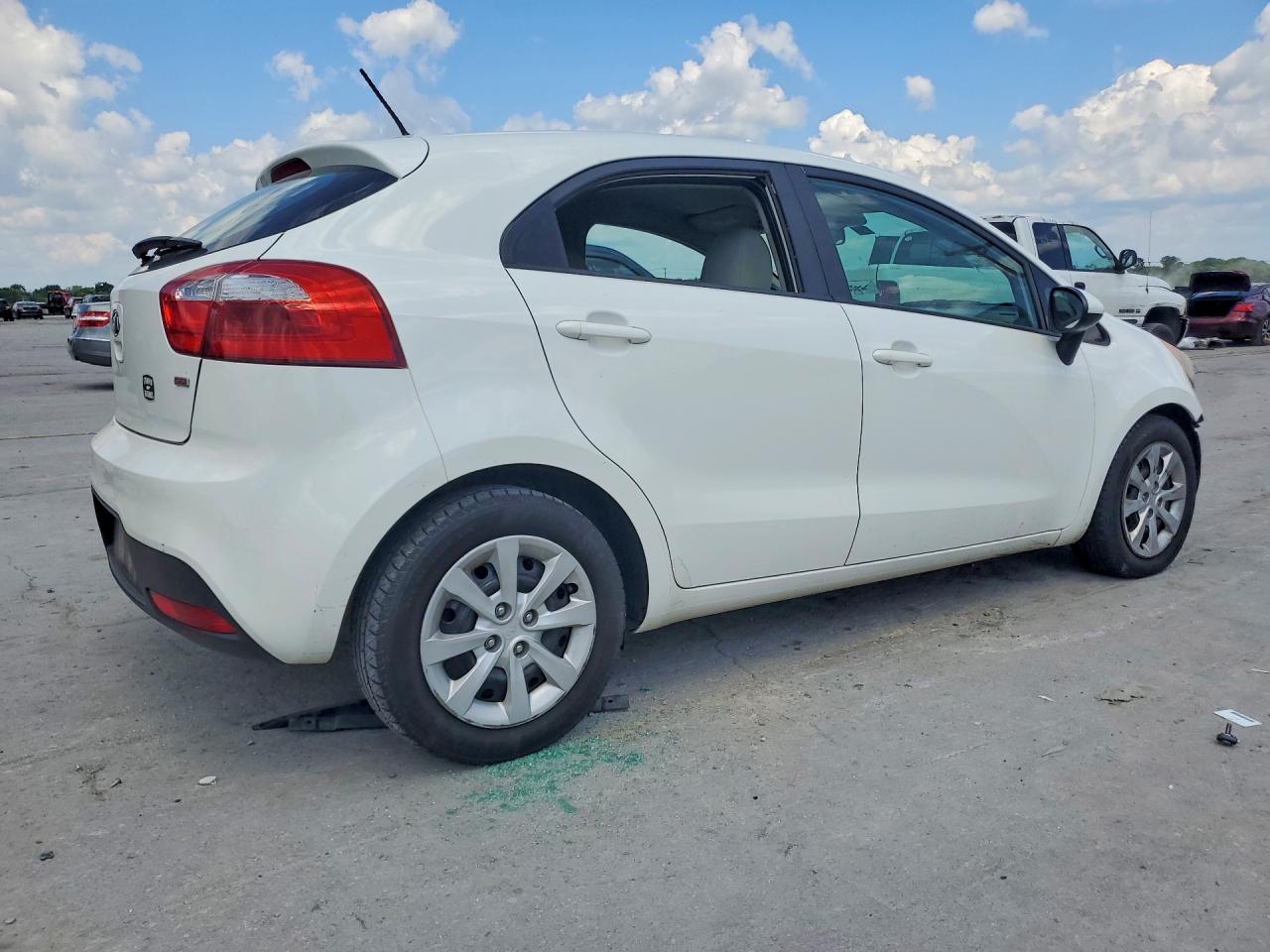 2013 Kia Rio Lx Белый vin: KNADM5A37D6110006