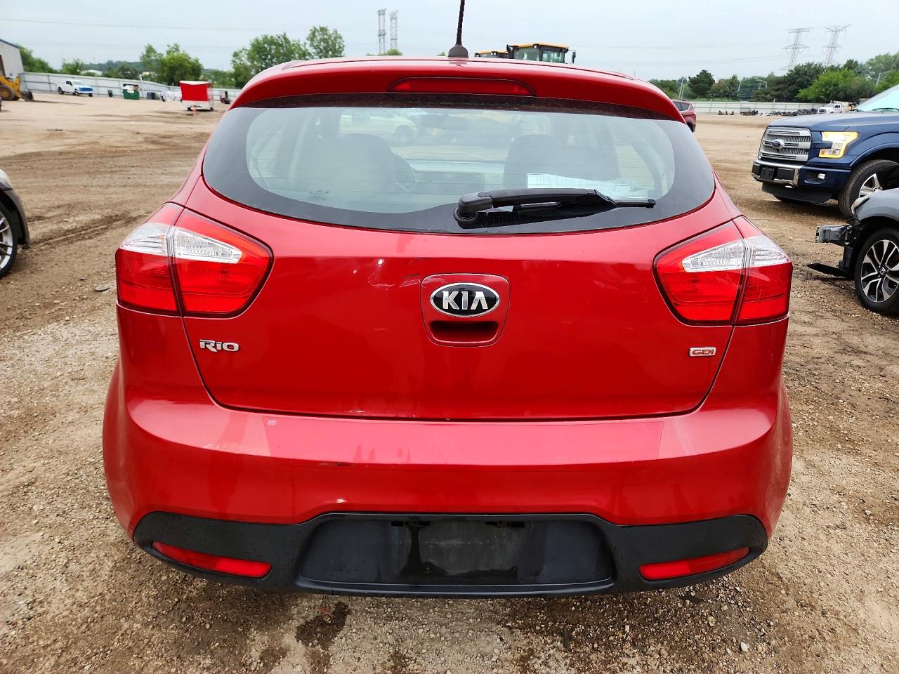 2015 Kia Rio Lx Red vin: KNADM5A37F6457645