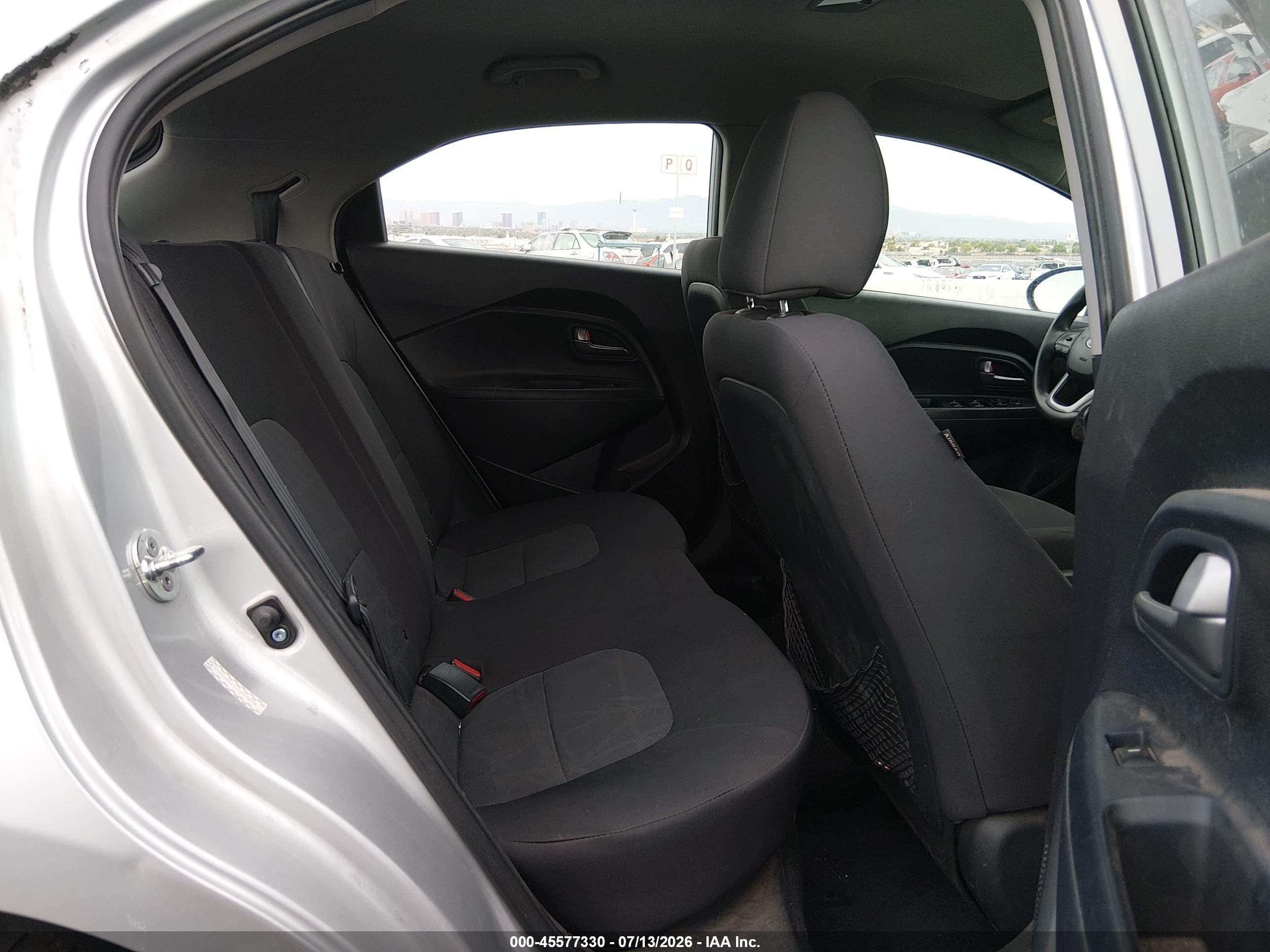 2015 Kia Rio Lx Silver vin: KNADM5A37F6509808