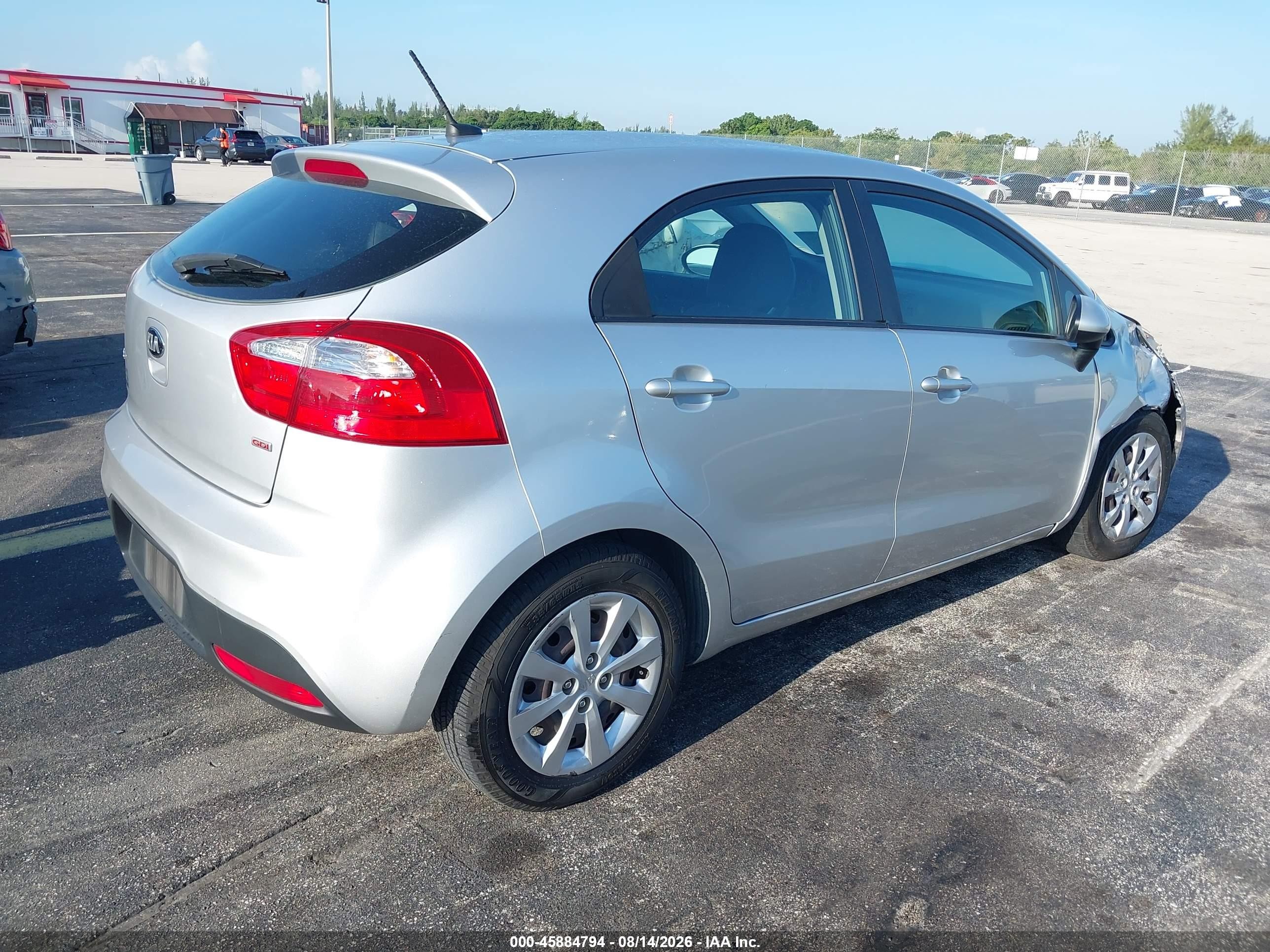 2015 Kia Rio Lx Silver vin: KNADM5A37F6515480