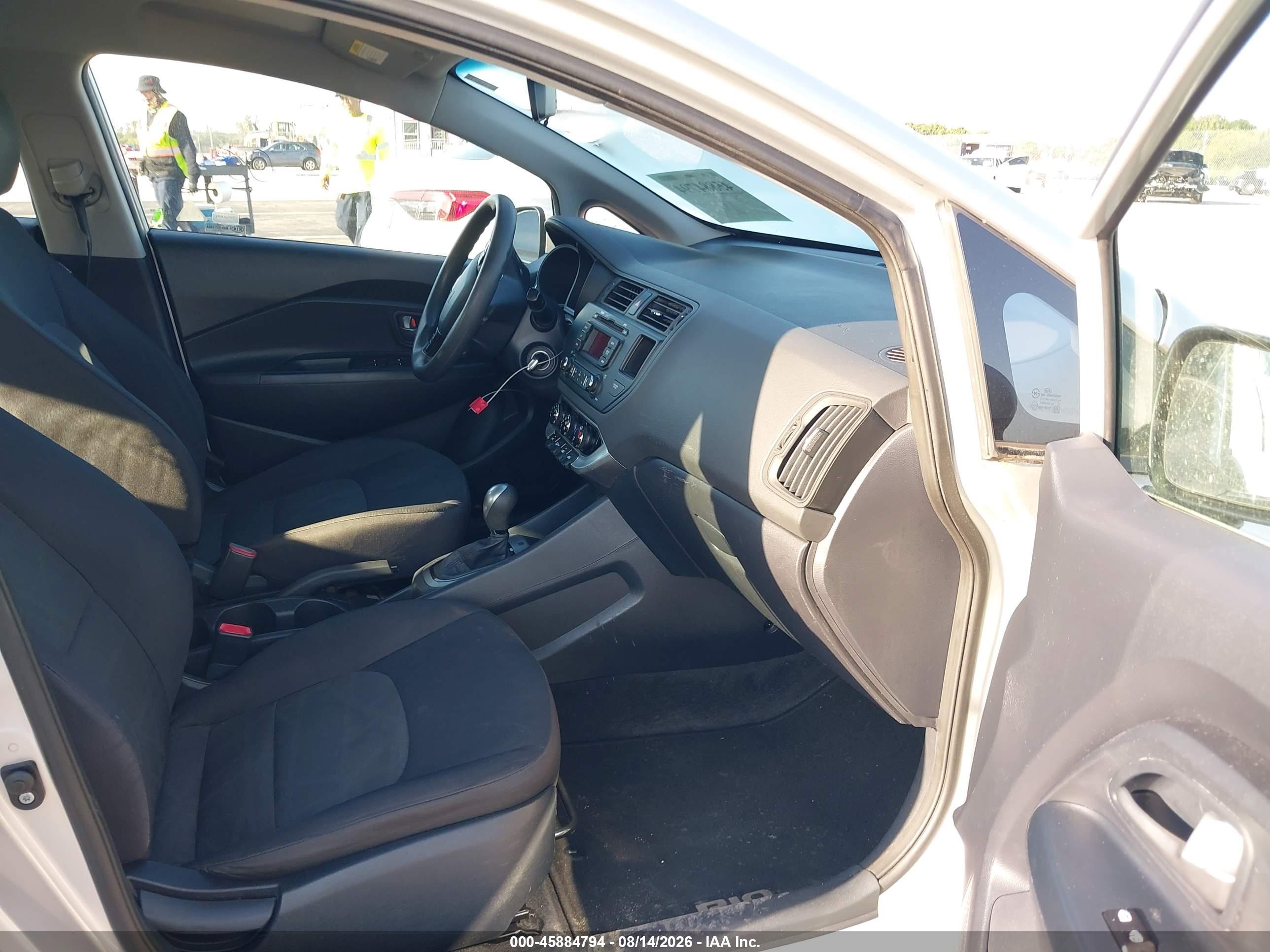 2015 Kia Rio Lx Silver vin: KNADM5A37F6515480