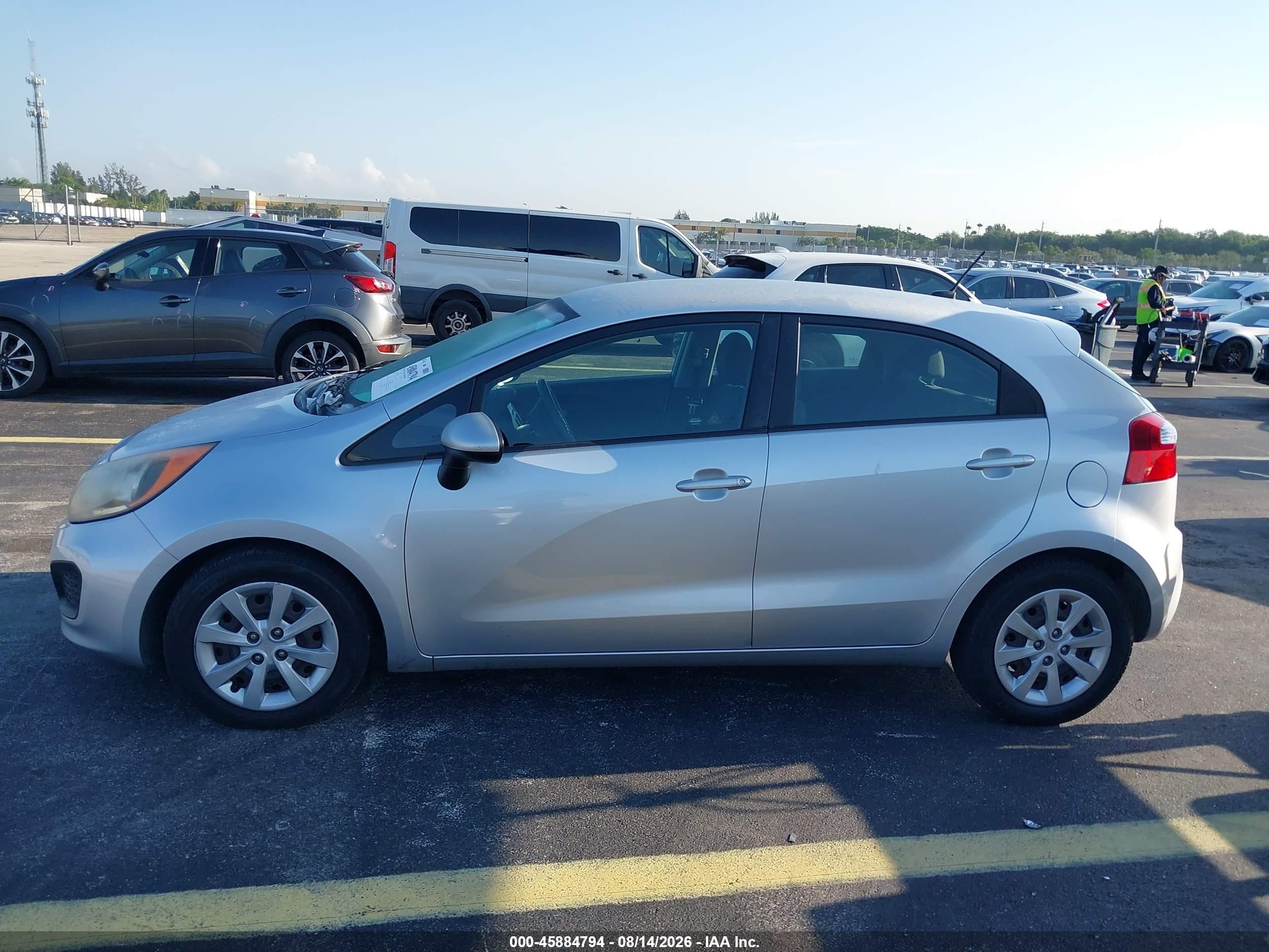 2015 Kia Rio Lx Silver vin: KNADM5A37F6515480