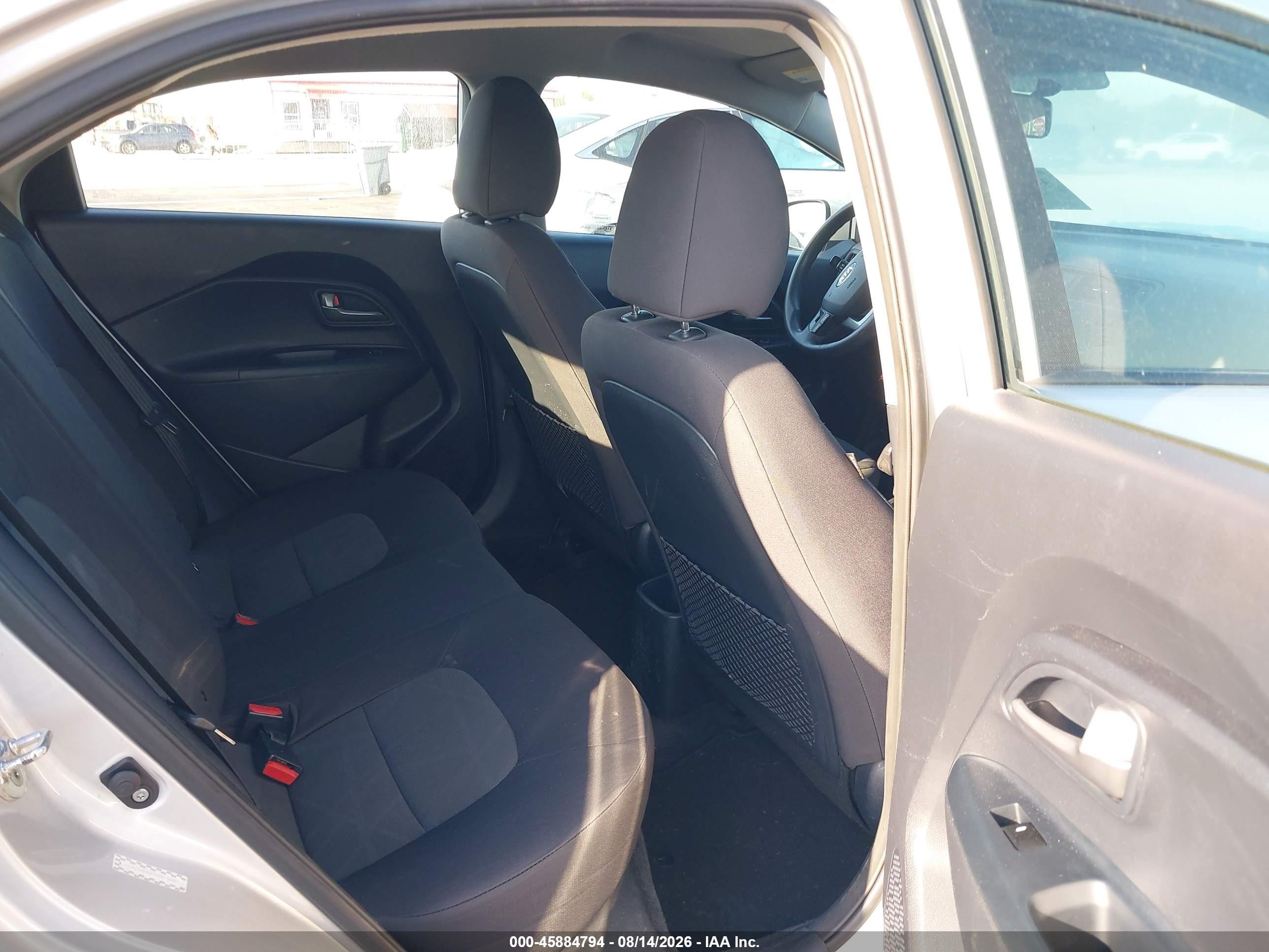 2015 Kia Rio Lx Silver vin: KNADM5A37F6515480