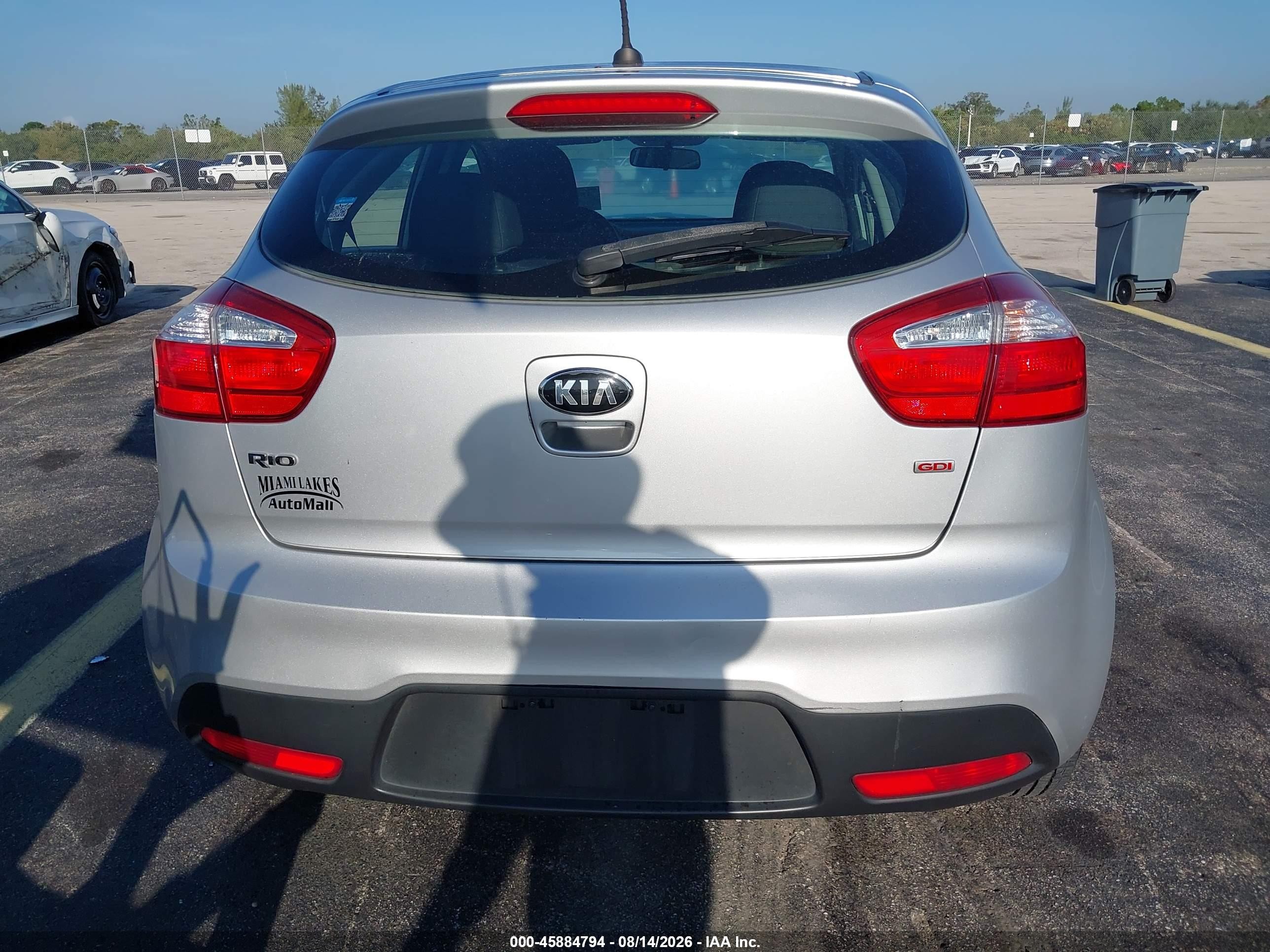 2015 Kia Rio Lx Silver vin: KNADM5A37F6515480