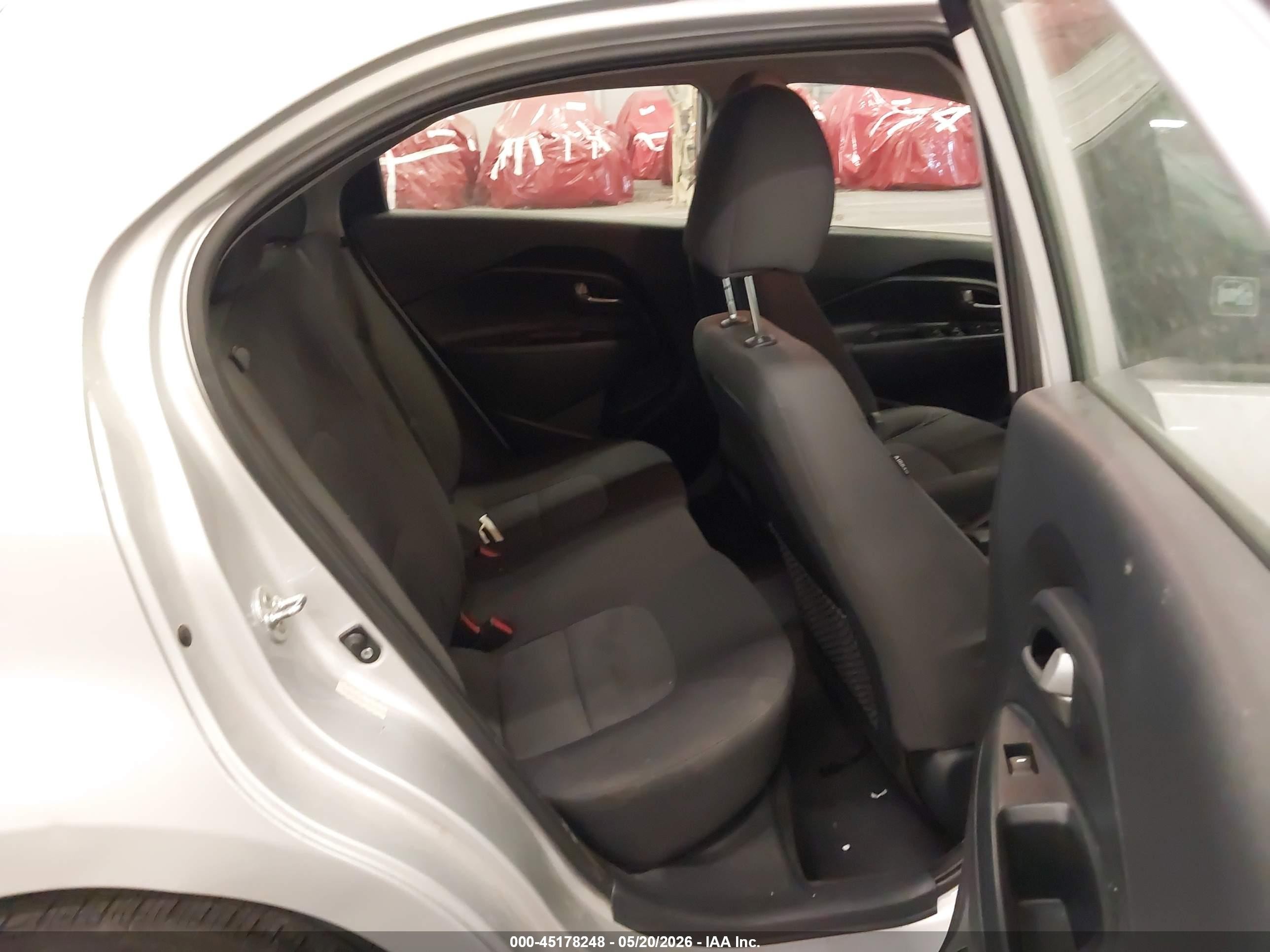 2014 Kia Rio Lx Silver vin: KNADM5A38E6410705