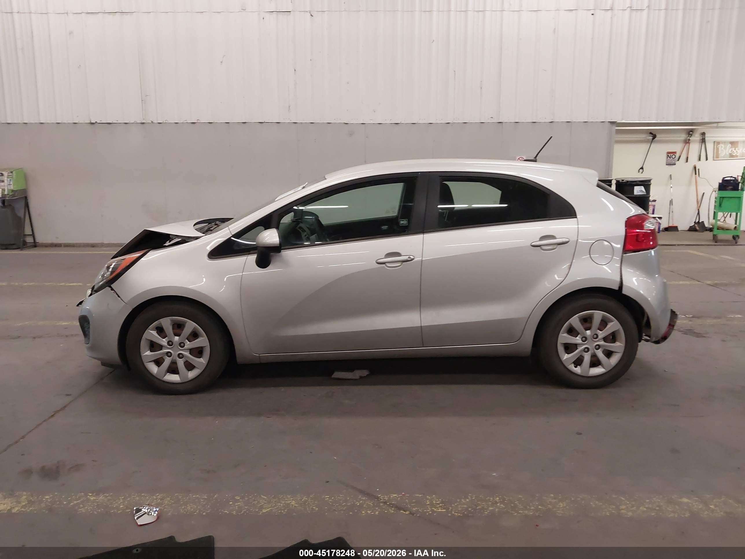 2014 Kia Rio Lx Silver vin: KNADM5A38E6410705