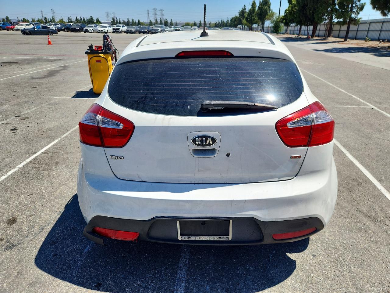 2015 Kia Rio Lx White vin: KNADM5A38F6442247
